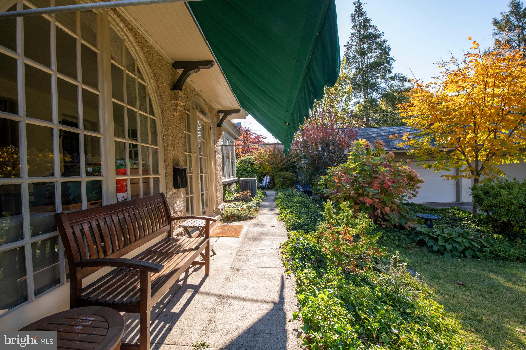 EAST FALLS - Residential