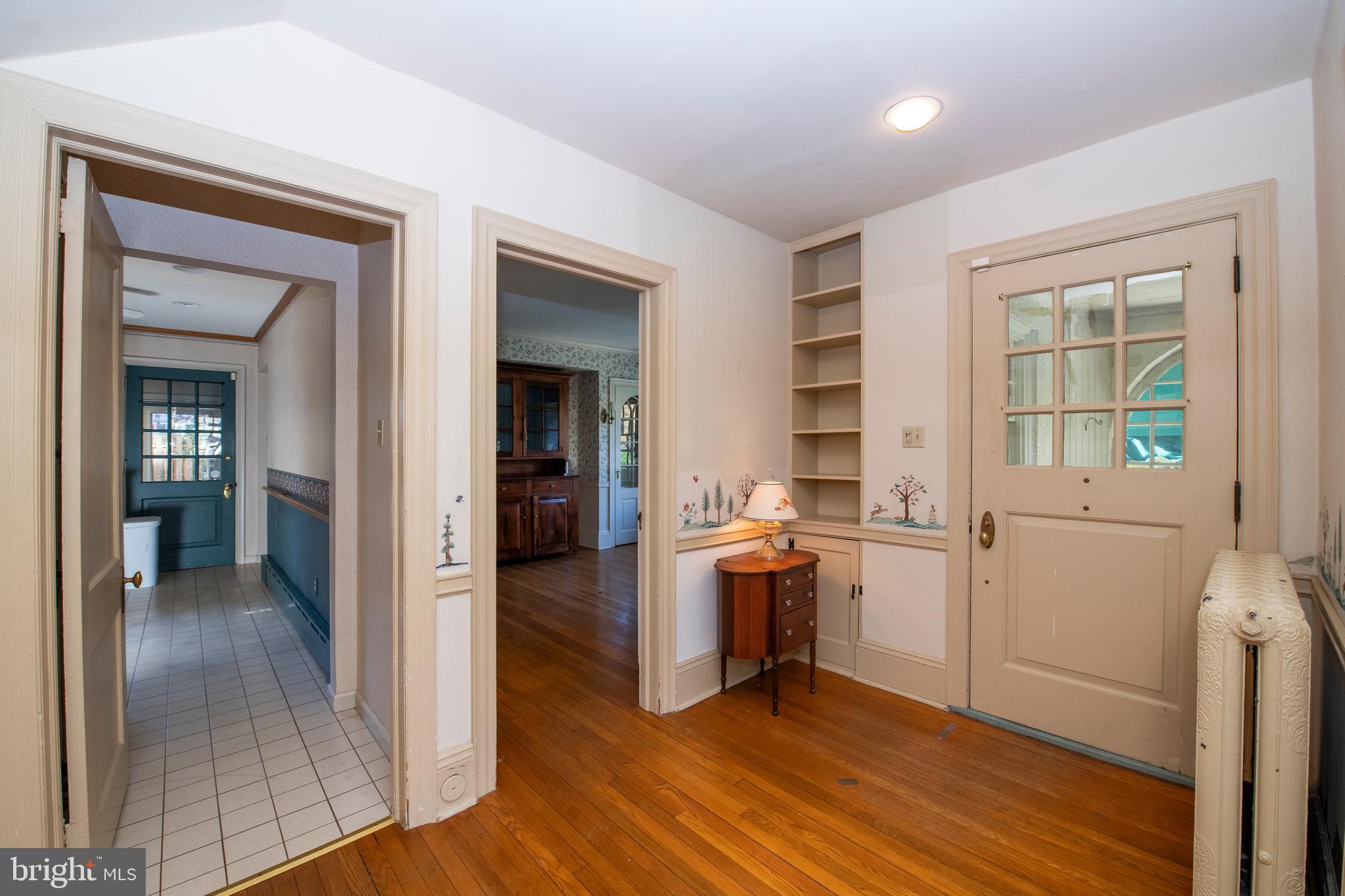 EAST FALLS - Residential