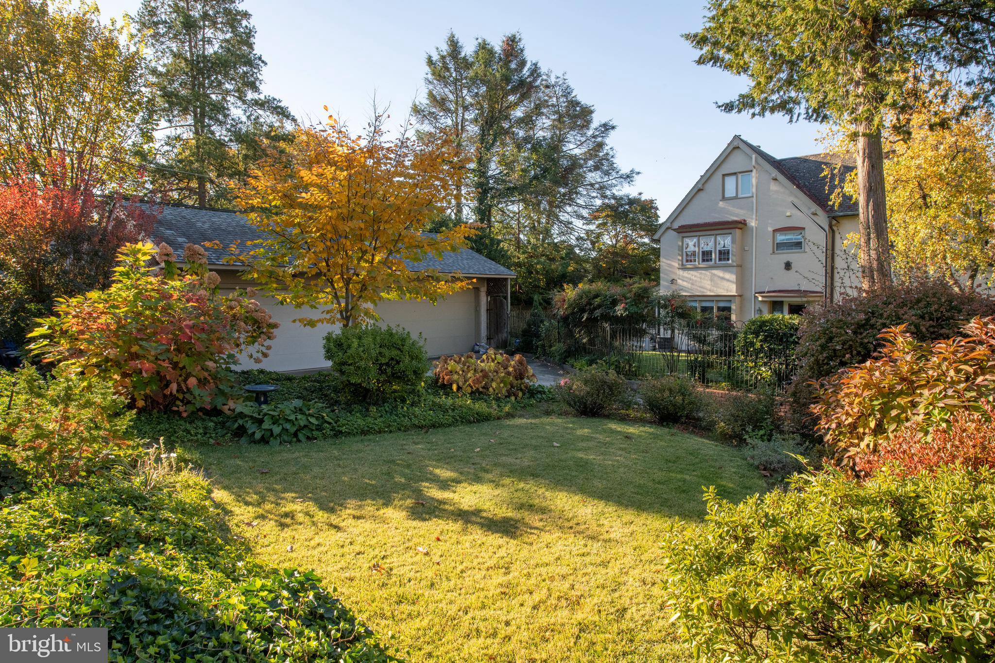 EAST FALLS - Residential