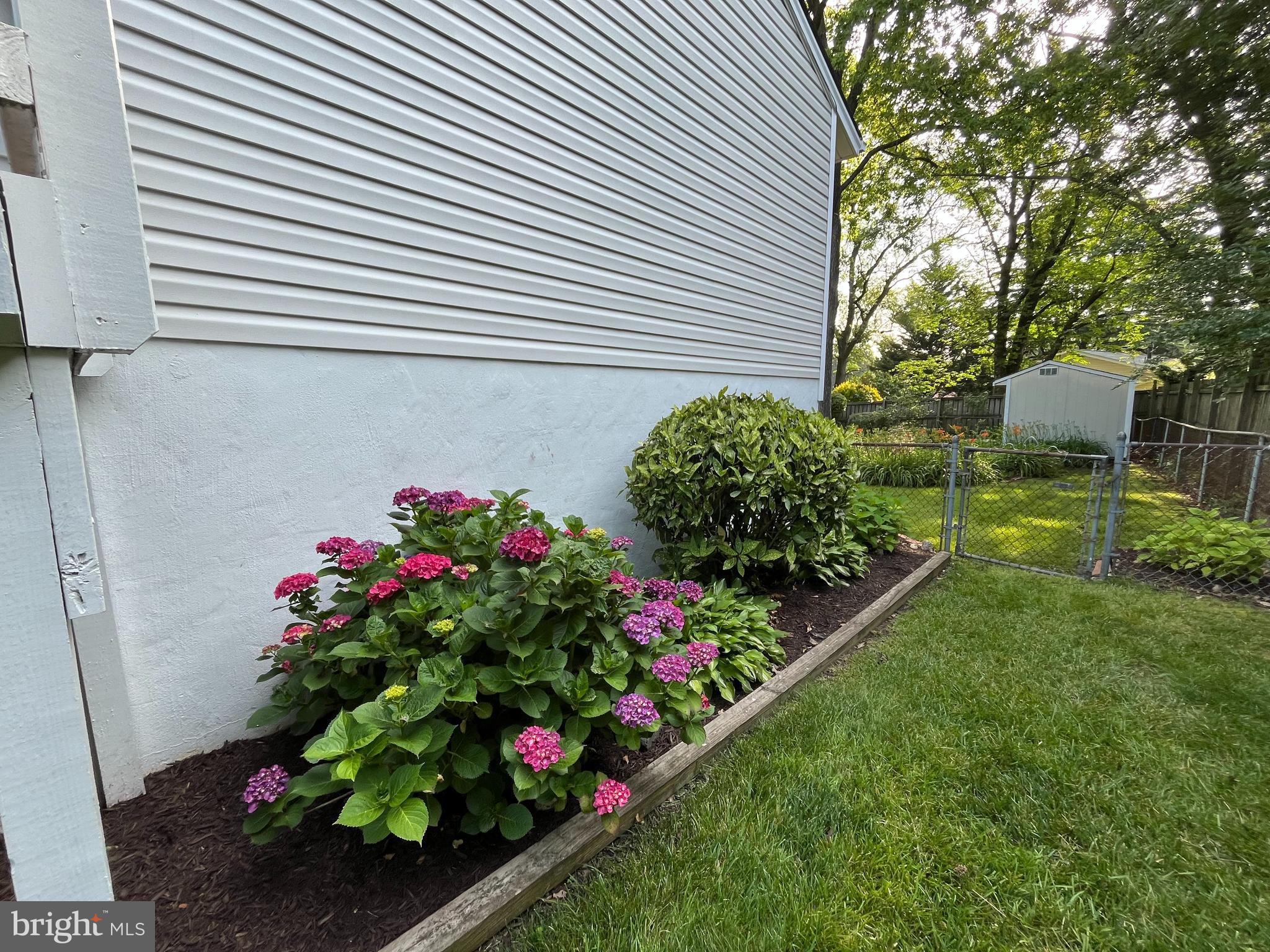 MONTICELLO WOODS - Residential