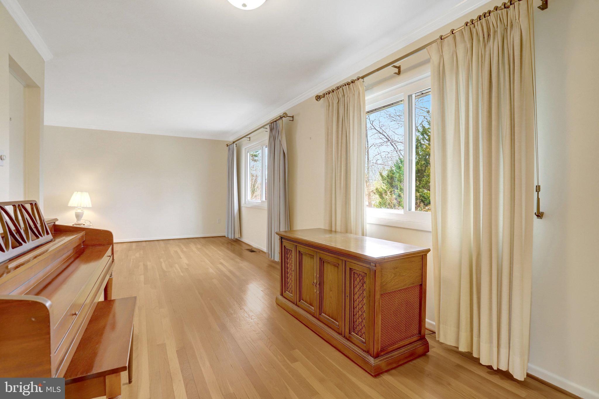 MONTICELLO WOODS - Residential