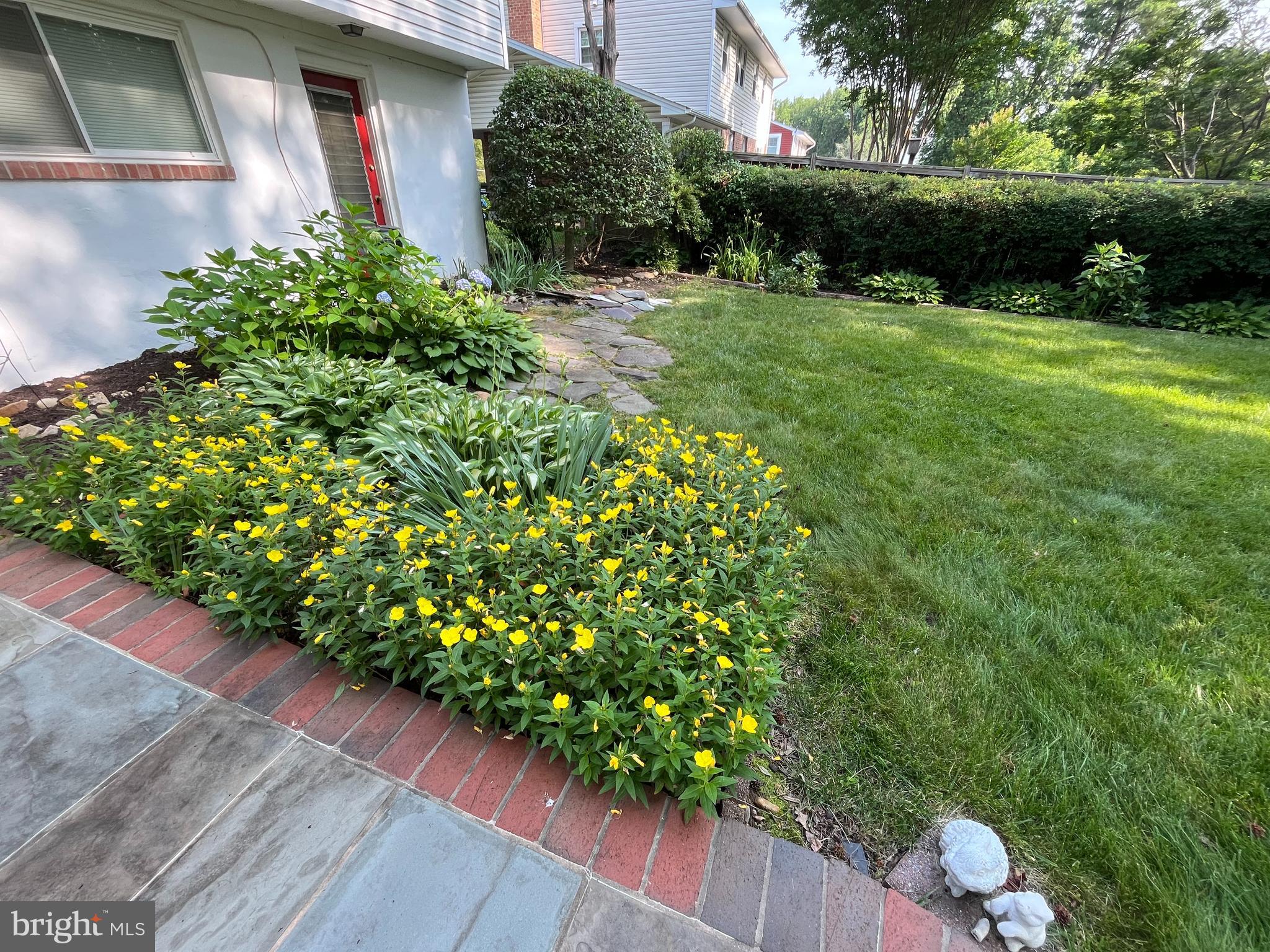 MONTICELLO WOODS - Residential