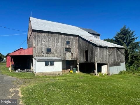 Photo of 104 S Limekiln Pk, CHALFONT, PA 18914 (MLS # PABU2102414)