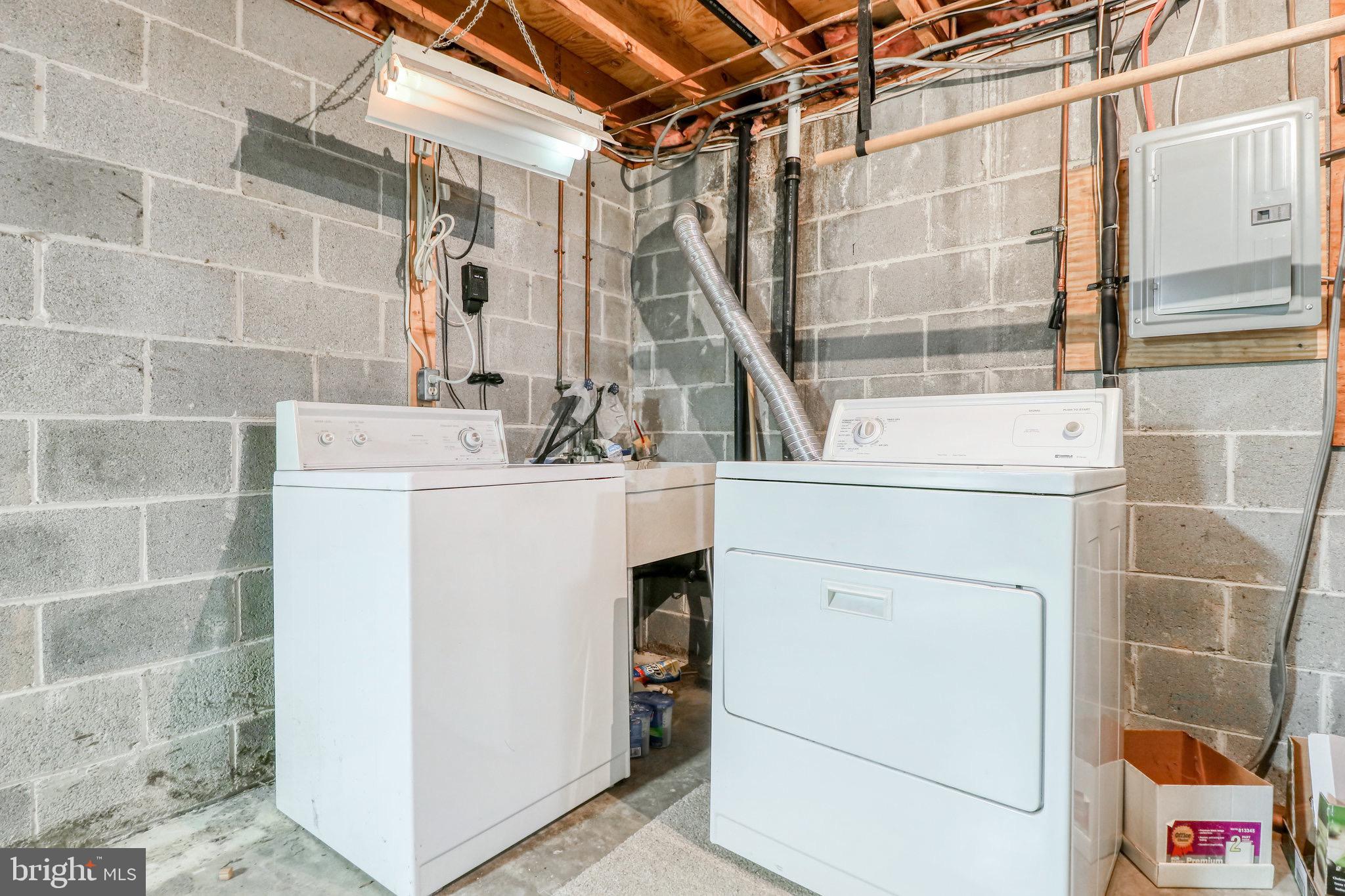 BURKE CENTRE - Residential