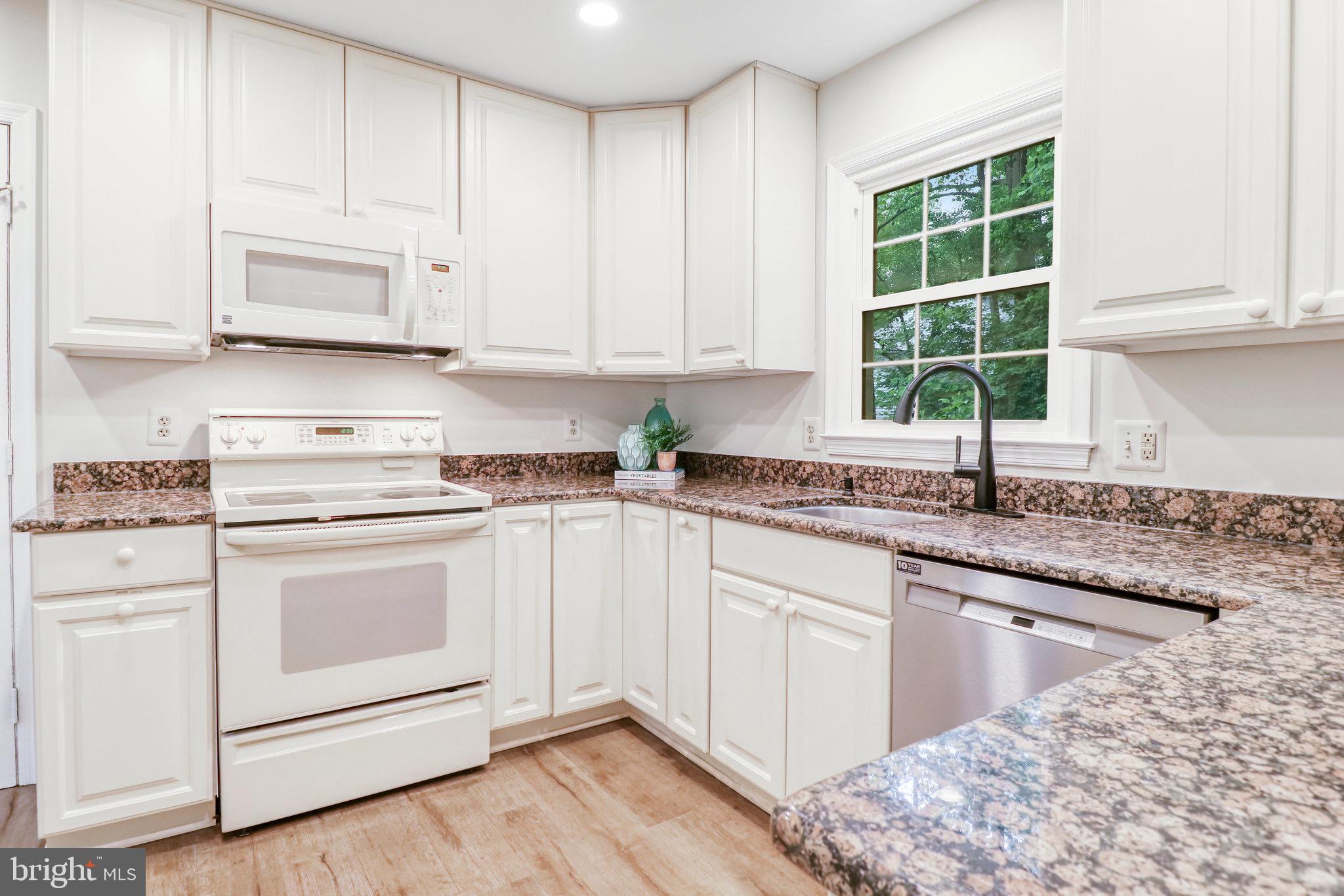 BURKE CENTRE - Residential