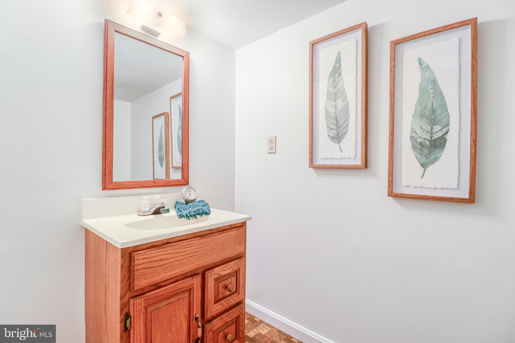 BURKE CENTRE - Residential