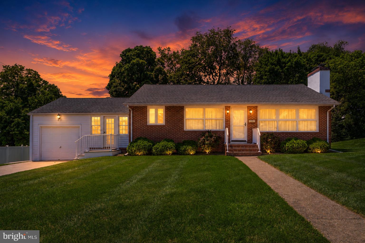 102 GLENVIEW DRIVE