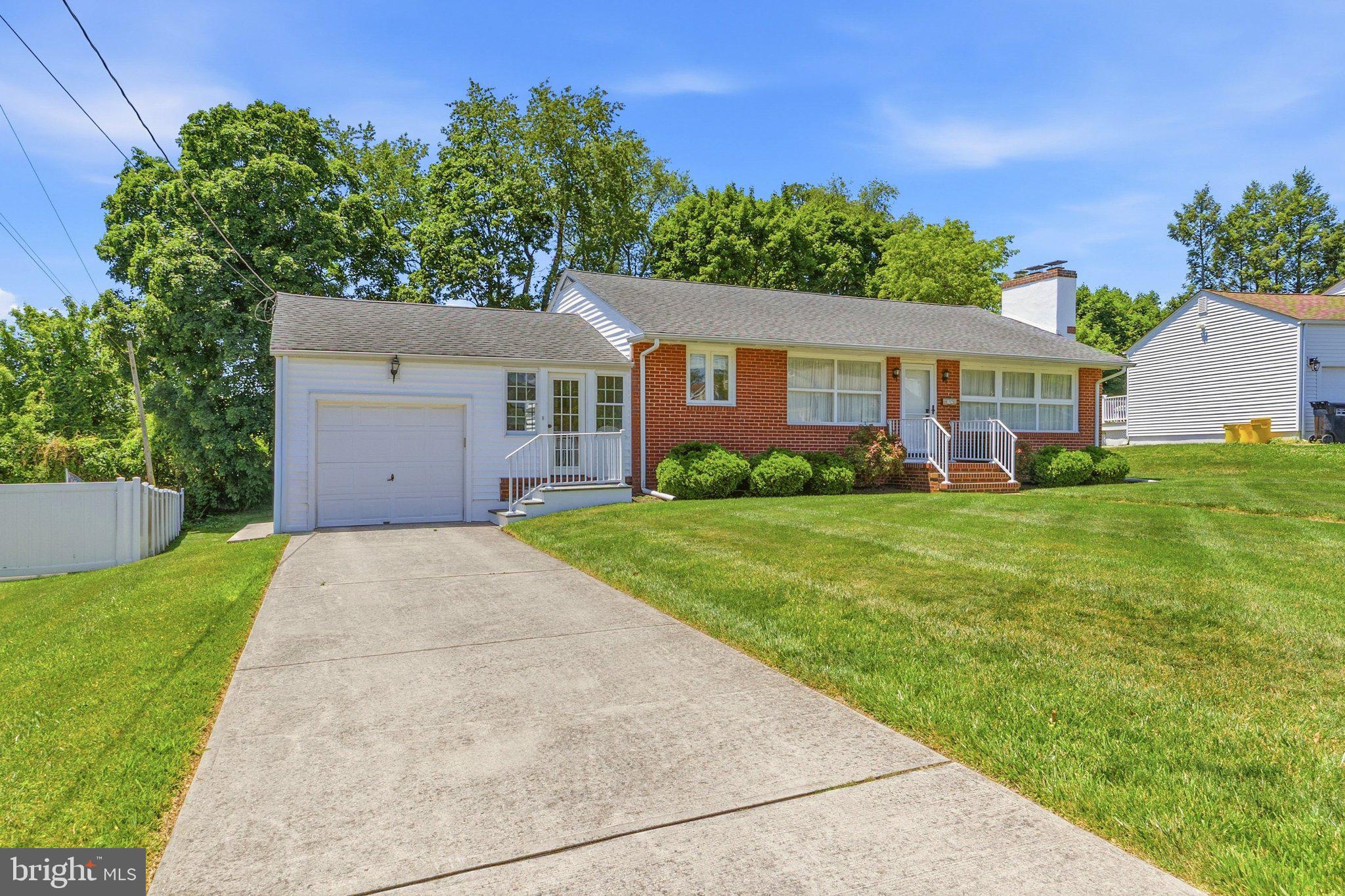 102 GLENVIEW DRIVE