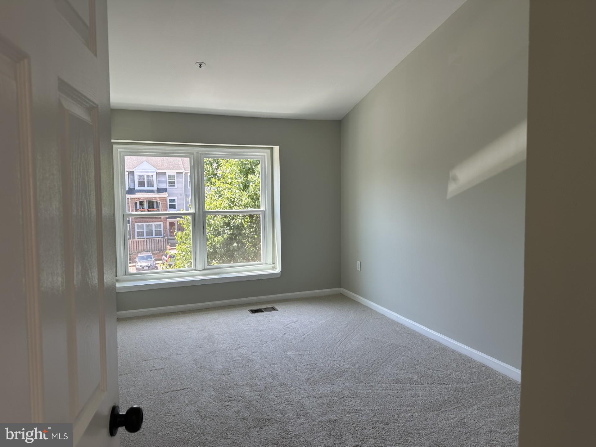 JACKSONS RIDGE CONDOS - Residential