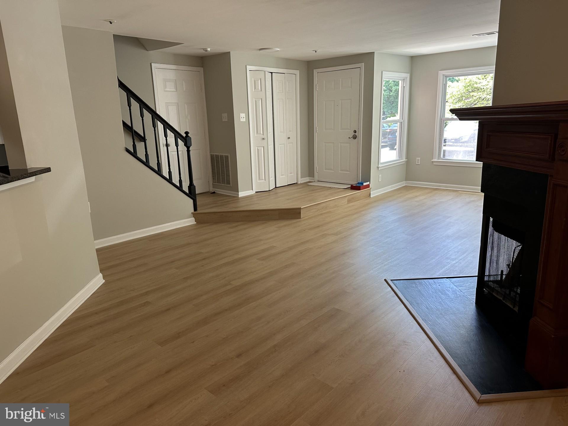 JACKSONS RIDGE CONDOS - Residential
