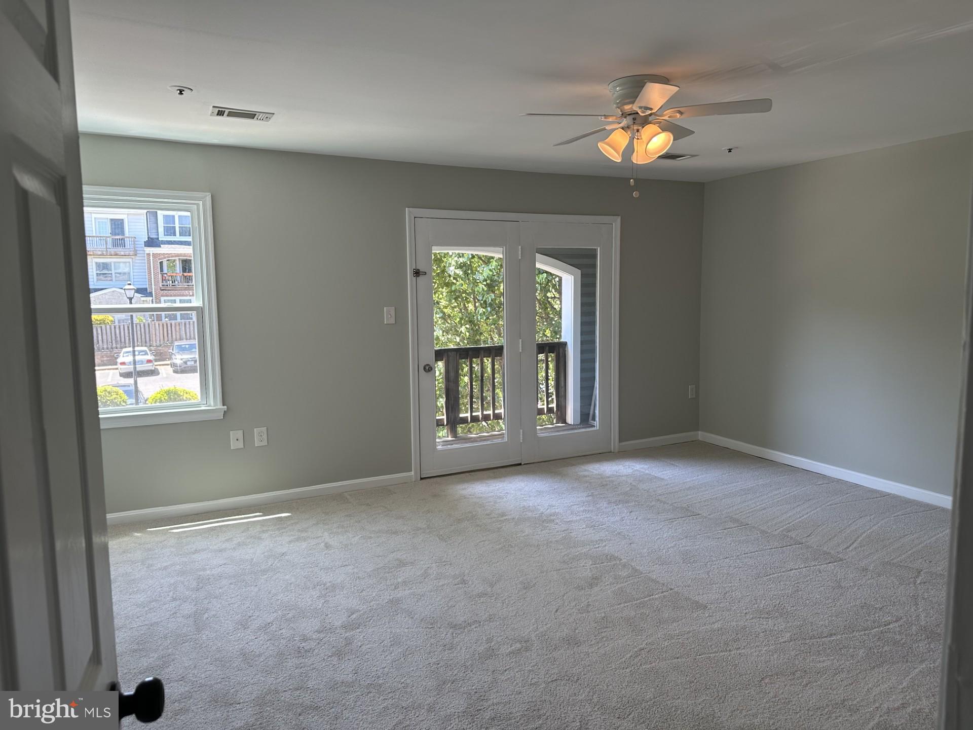 JACKSONS RIDGE CONDOS - Residential