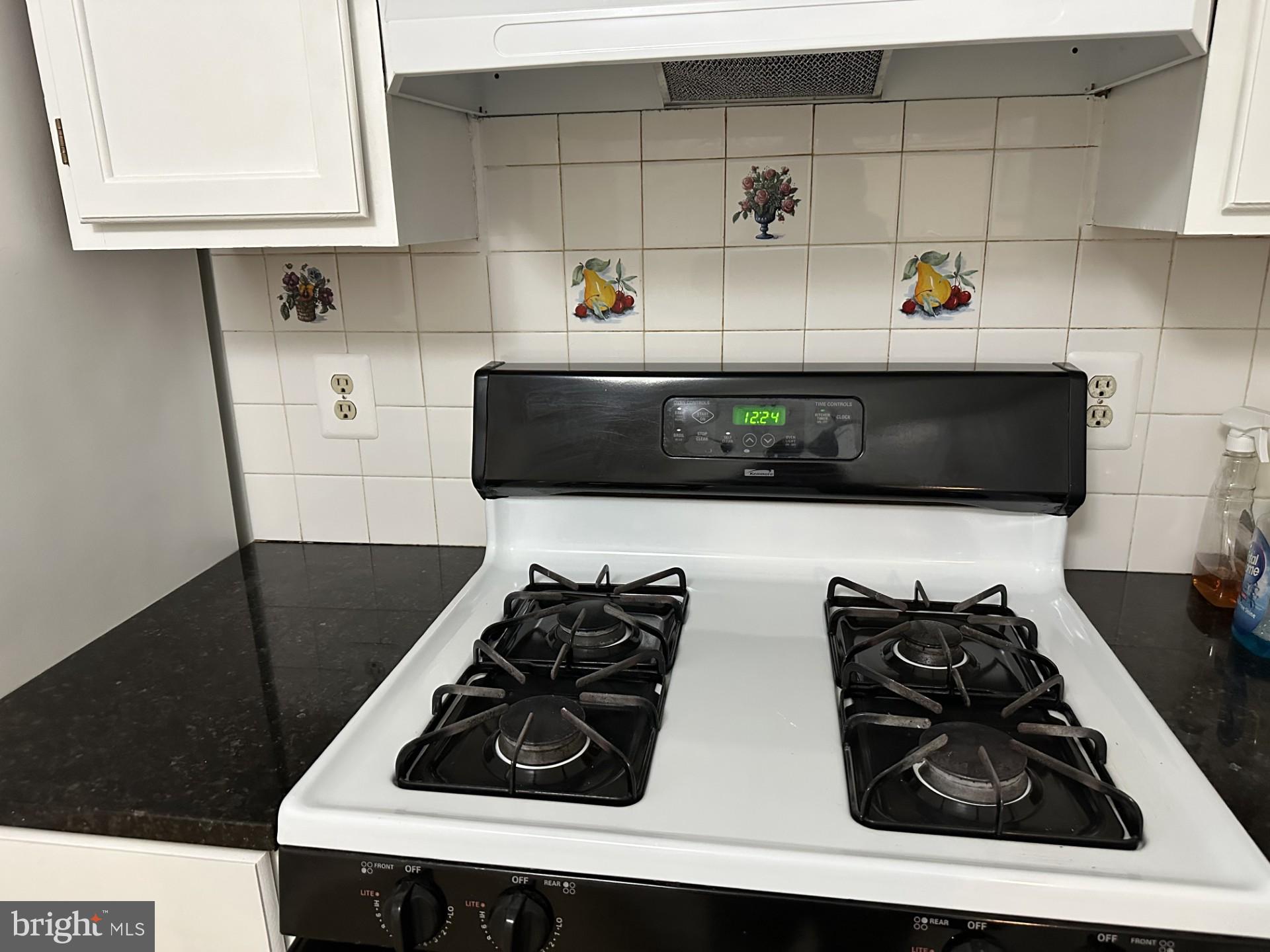 JACKSONS RIDGE CONDOS - Residential