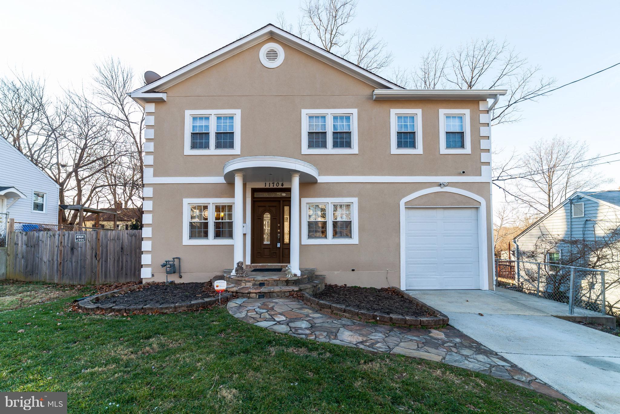 Silver Spring gem! Fully updated 5BR/4BA home. Featuring a fully finished basement with 2nd kitchen, hrdwood flrs flow throughout the first lvl, sep dining room with fully reno. kitchen. Large rear deck, perfect for entertaining. Master bedroom w/en suite bath and double sink. Easy commute to DC, Va or northern Md.