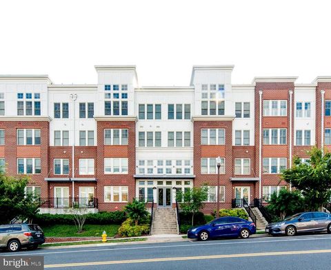 1418 N RHODES STREET B422 ARLINGTON VA 22209