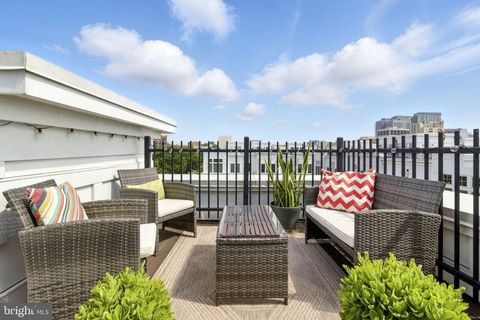 1418 N RHODES STREET B422 ARLINGTON VA 22209