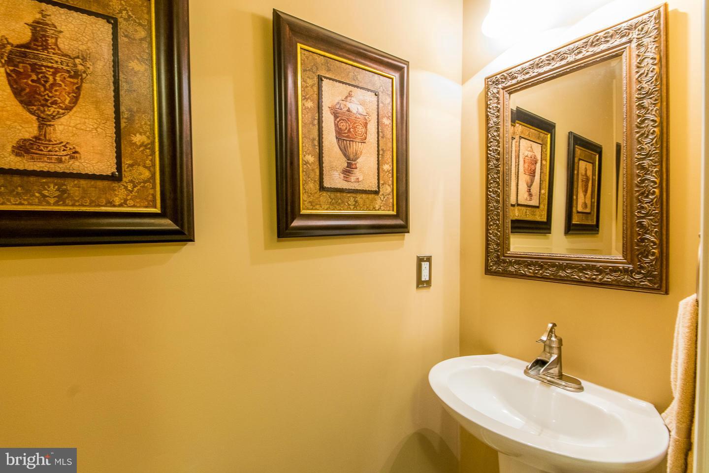 BROOKFIELD - Residential