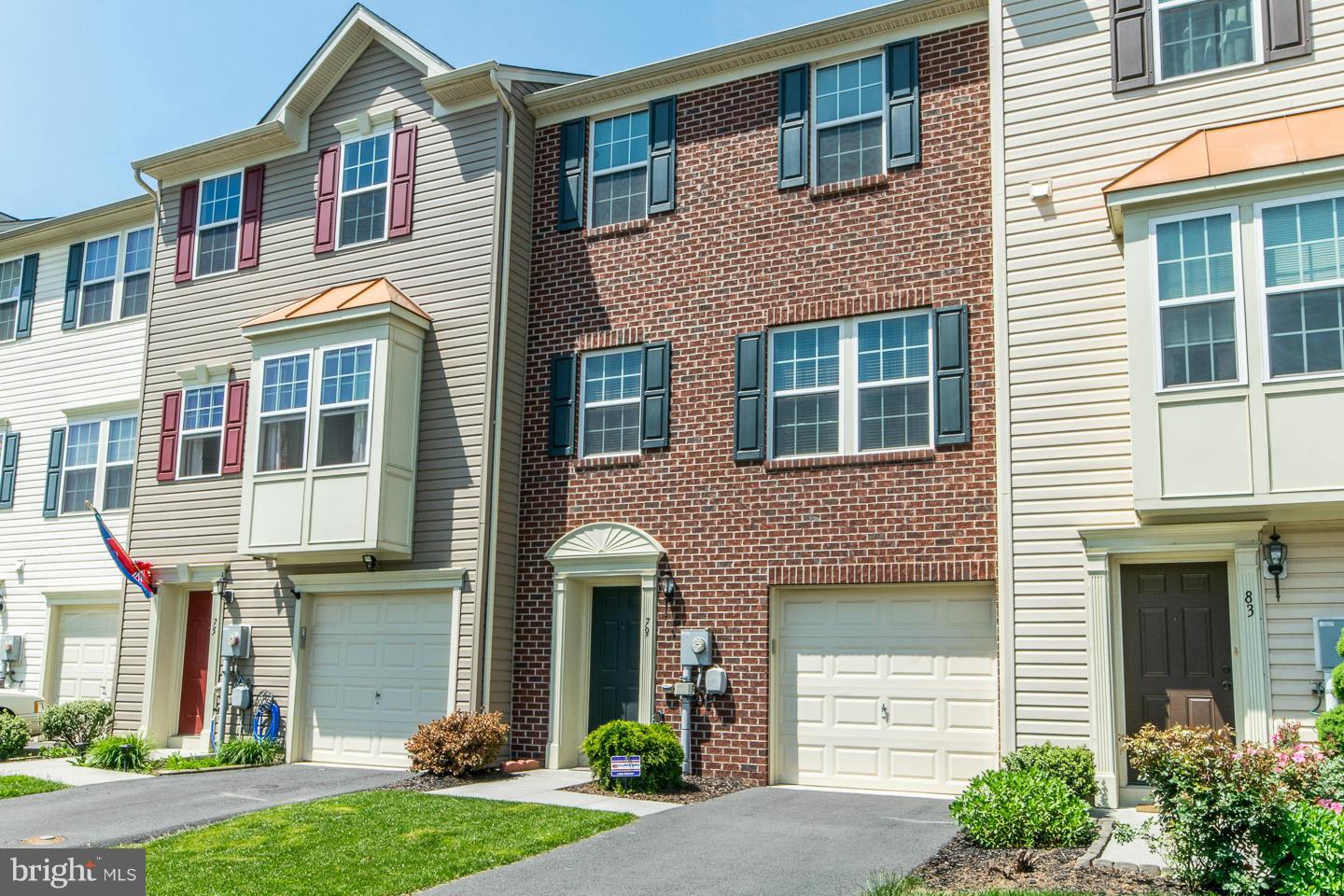 BROOKFIELD - Residential