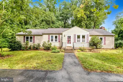 19267 Mockingbird Heights Road, Triangle, VA MLS: VAPW2126924
