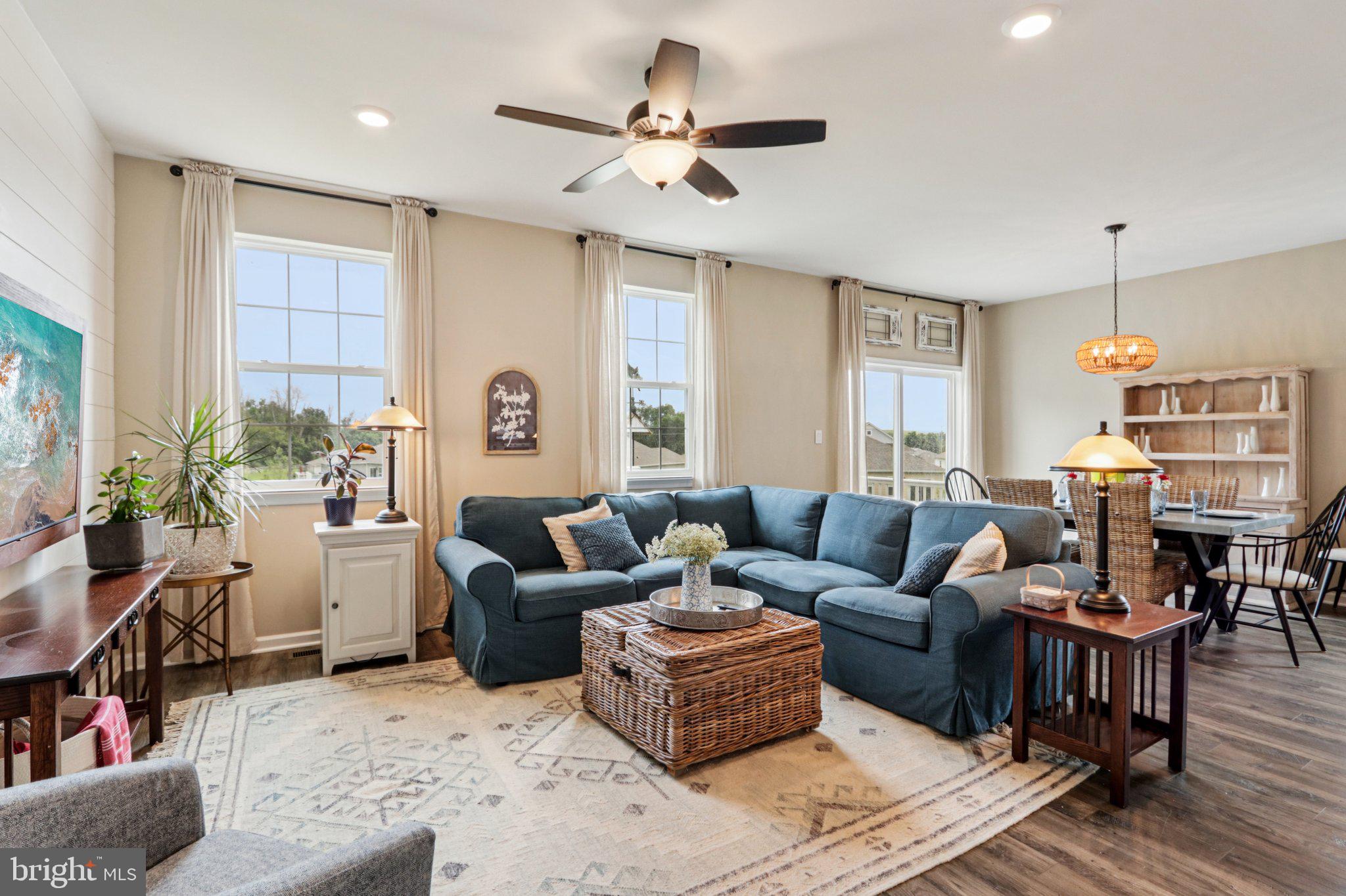 POTTSGROVE HUNT - Residential