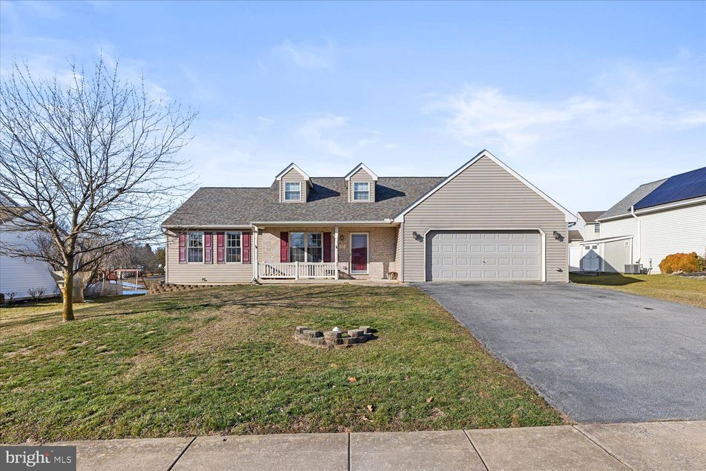 Photo of 1025 Willow Creek Drive, Mount Joy, PA 17552 (MLS # PALA2046066)