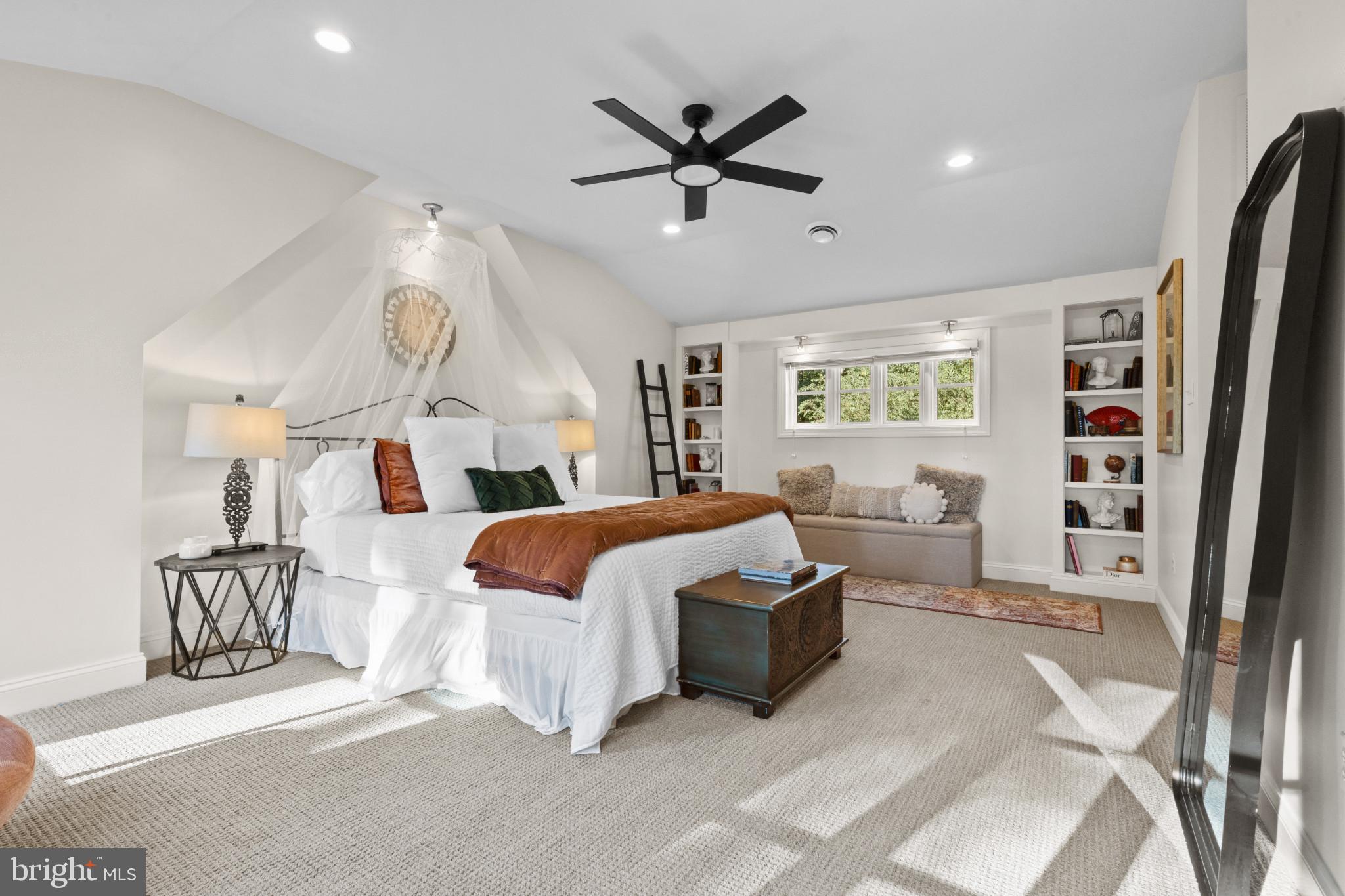 CAVESWOOD - Residential