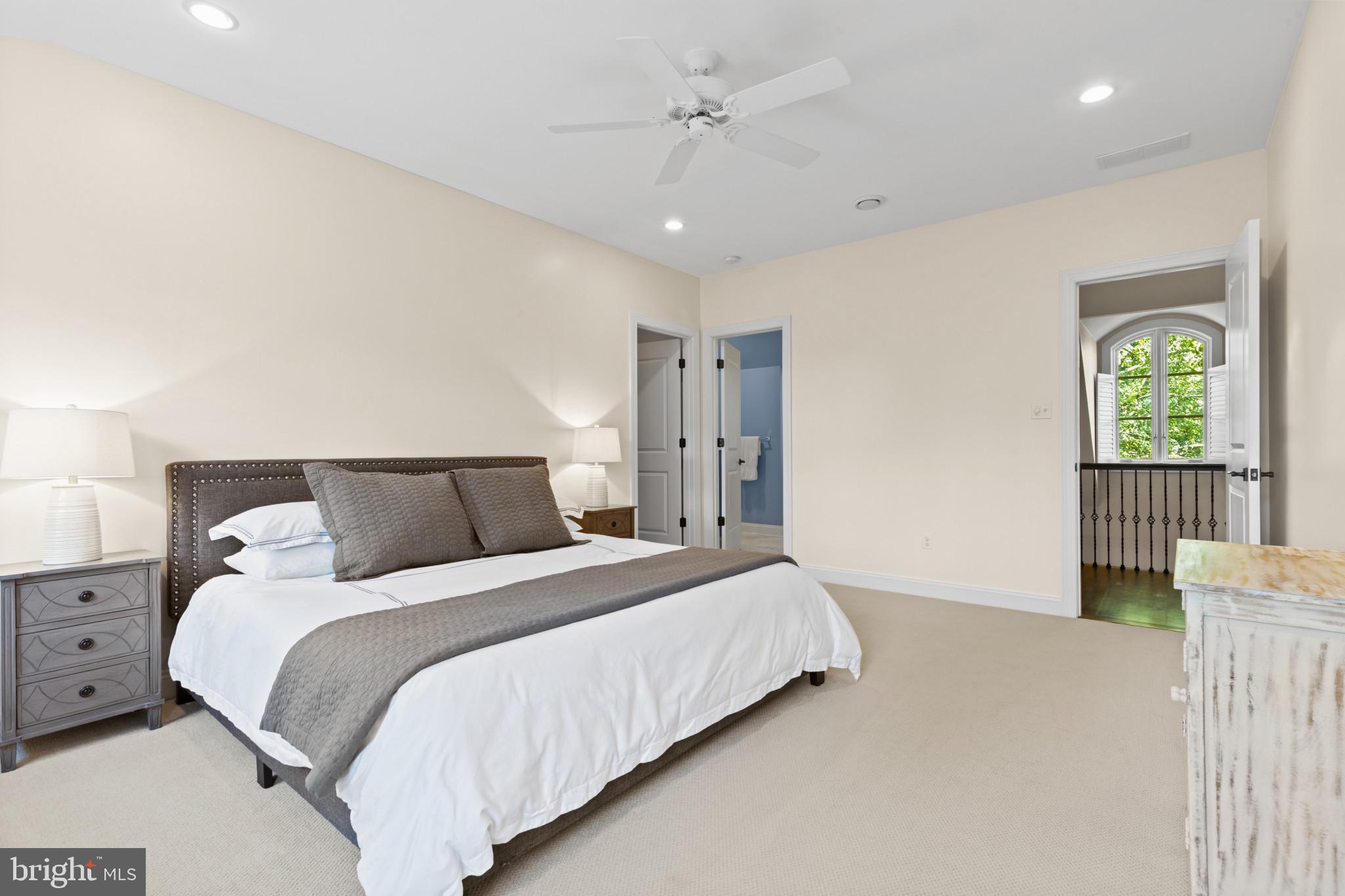 CAVESWOOD - Residential