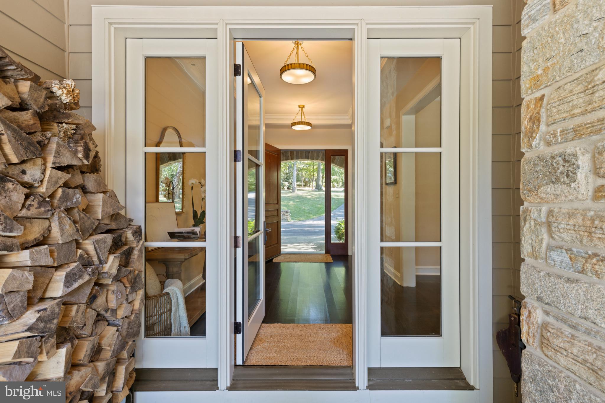 CAVESWOOD - Residential