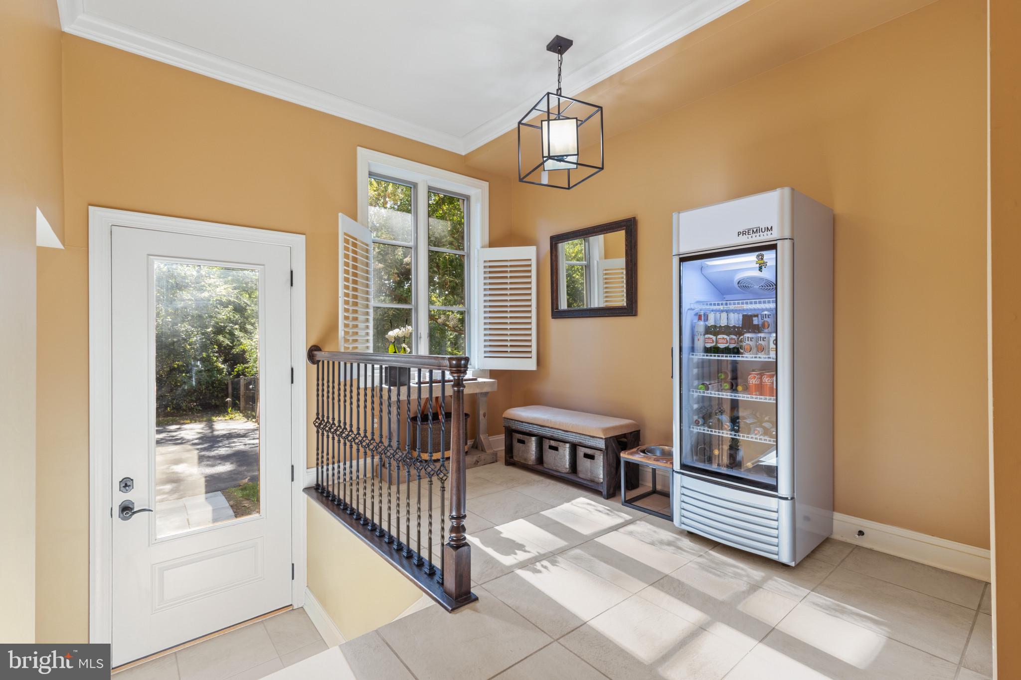 CAVESWOOD - Residential