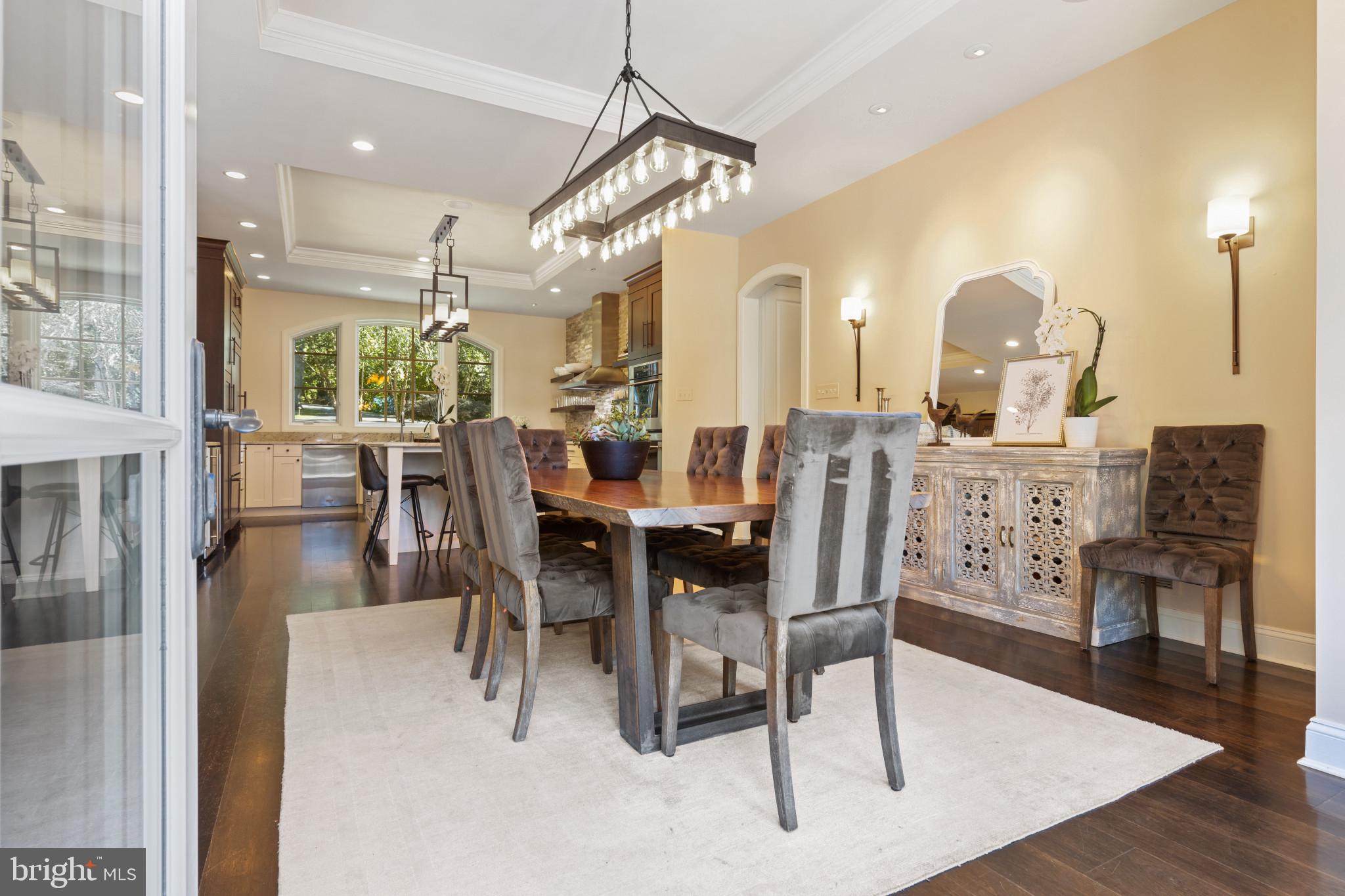 CAVESWOOD - Residential