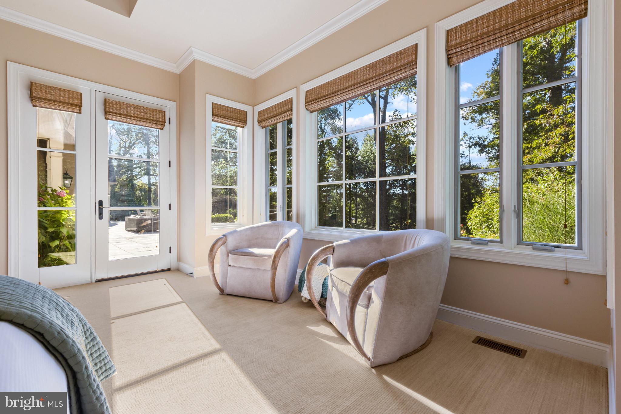 CAVESWOOD - Residential