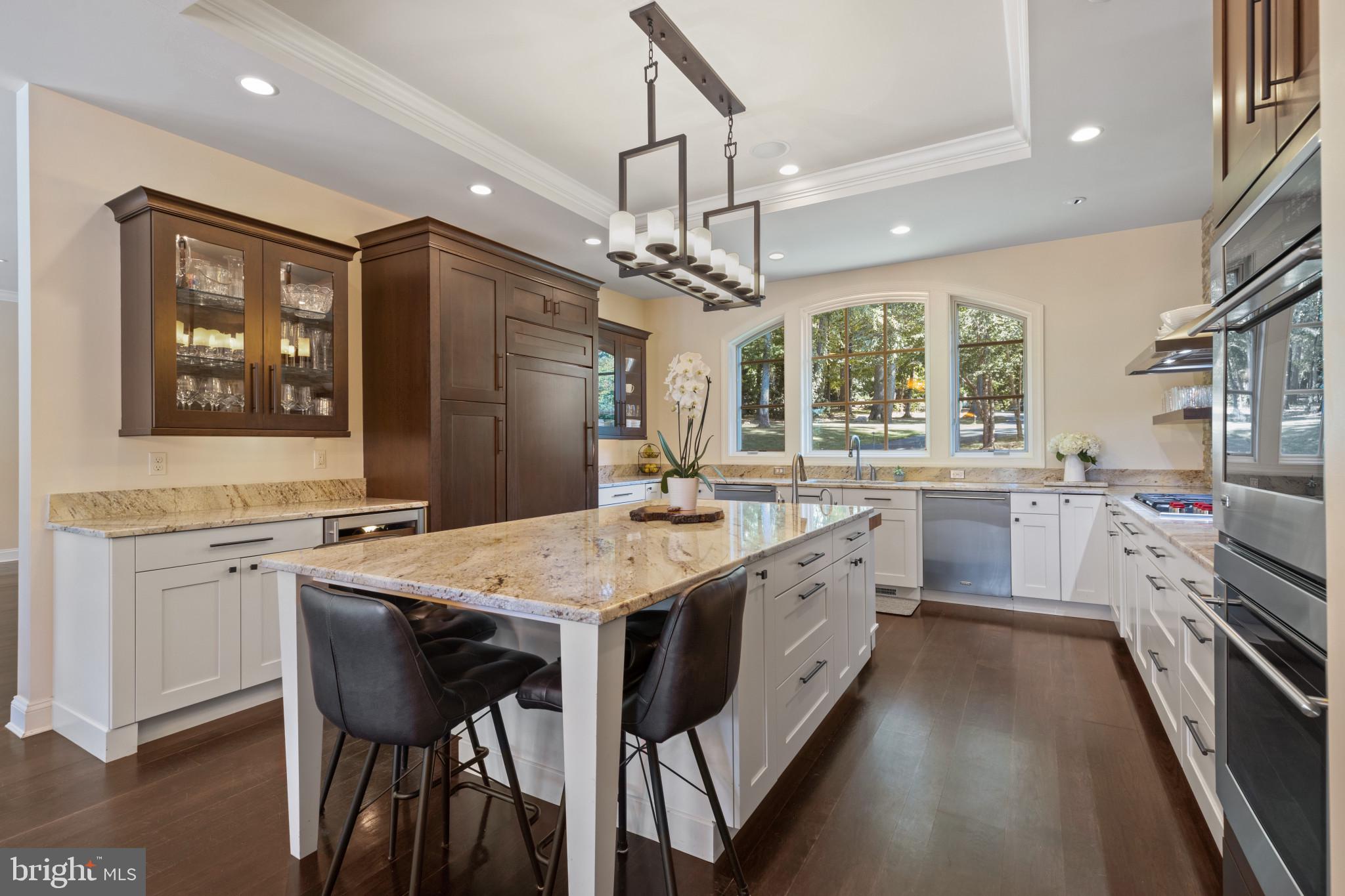 CAVESWOOD - Residential