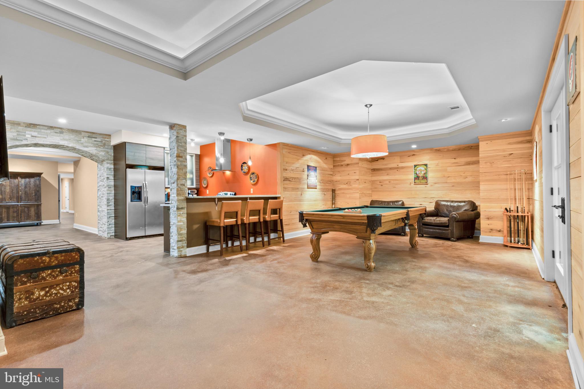 CAVESWOOD - Residential