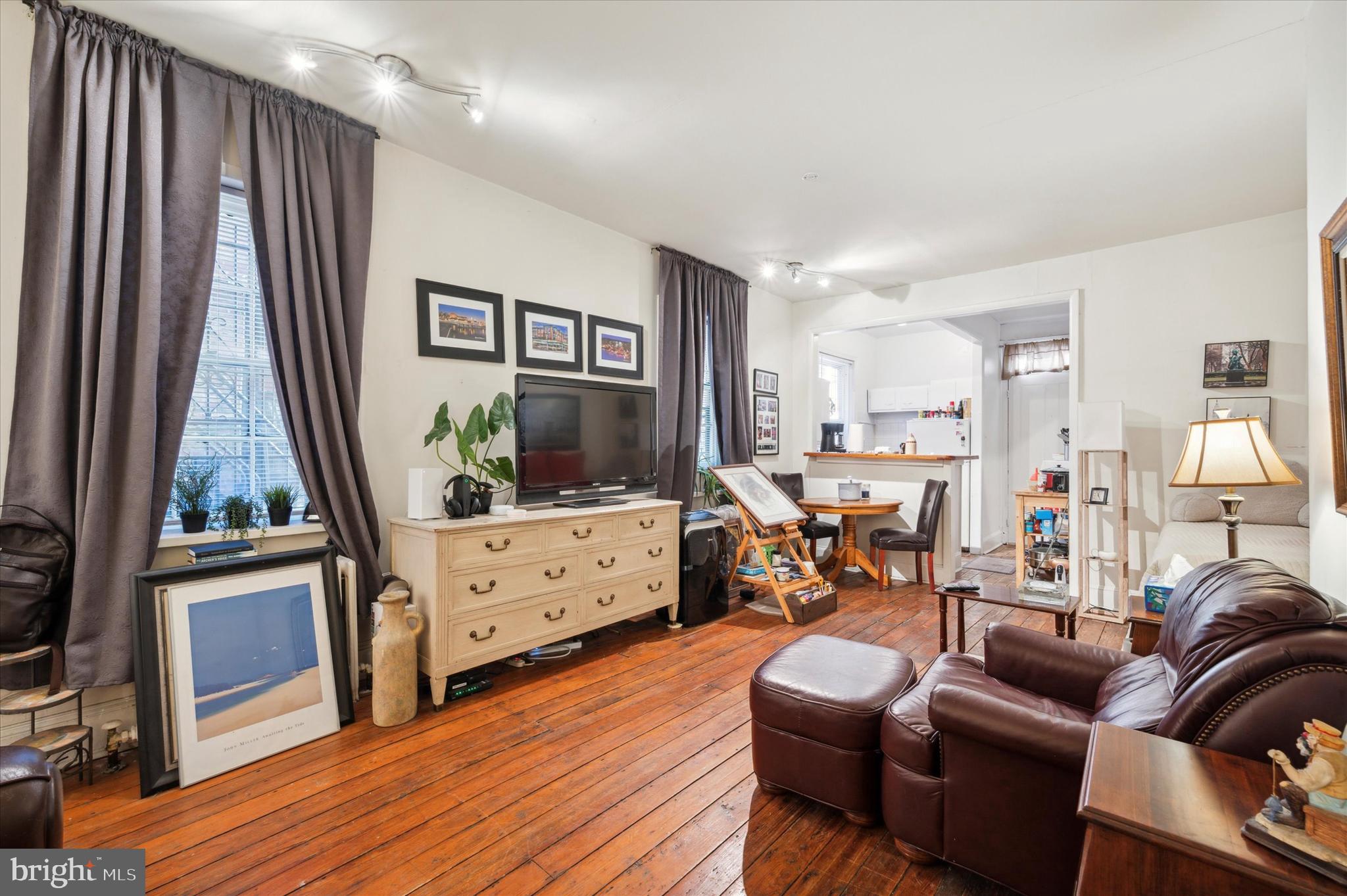 Perfect Studio bedroom apartment on the first rear floor of a multi-unit building in Rittenhouse Square, available NOW. As you enter the apartment, you will find the living space straight ahead. You continue walking to the back of the apartment and find the kitchen and then the bathroom is tucked away on the other side. There is a private door to the back alley which only unit 1R has access to. Throughout the apartment, you will find gorgeous hardwood floors. Pets are welcome at no additional fee! The owner pays for water and heat, and gas is $35/month. The coin-operated washer and dryer are in the basement of the building next door. You can get this perfect apartment in one of the most desirable walkable locations with easy access to public transportation and major routes.