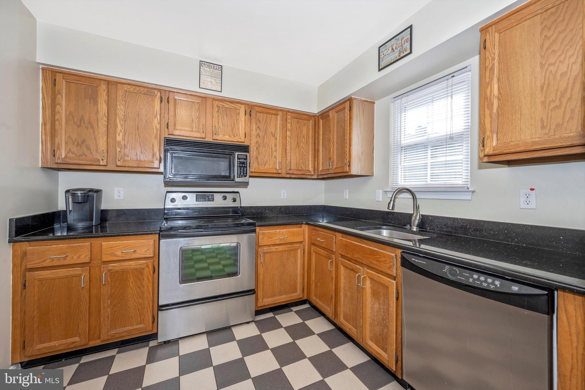 MAYFAIR PLAT 8 - Residential