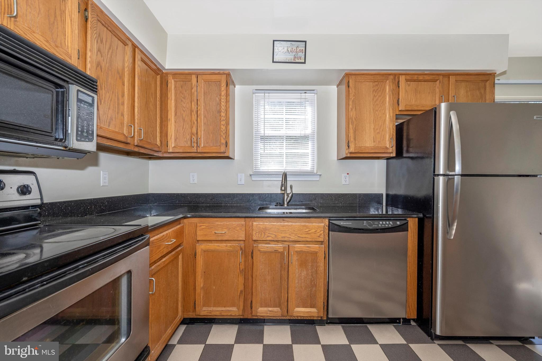 MAYFAIR PLAT 8 - Residential