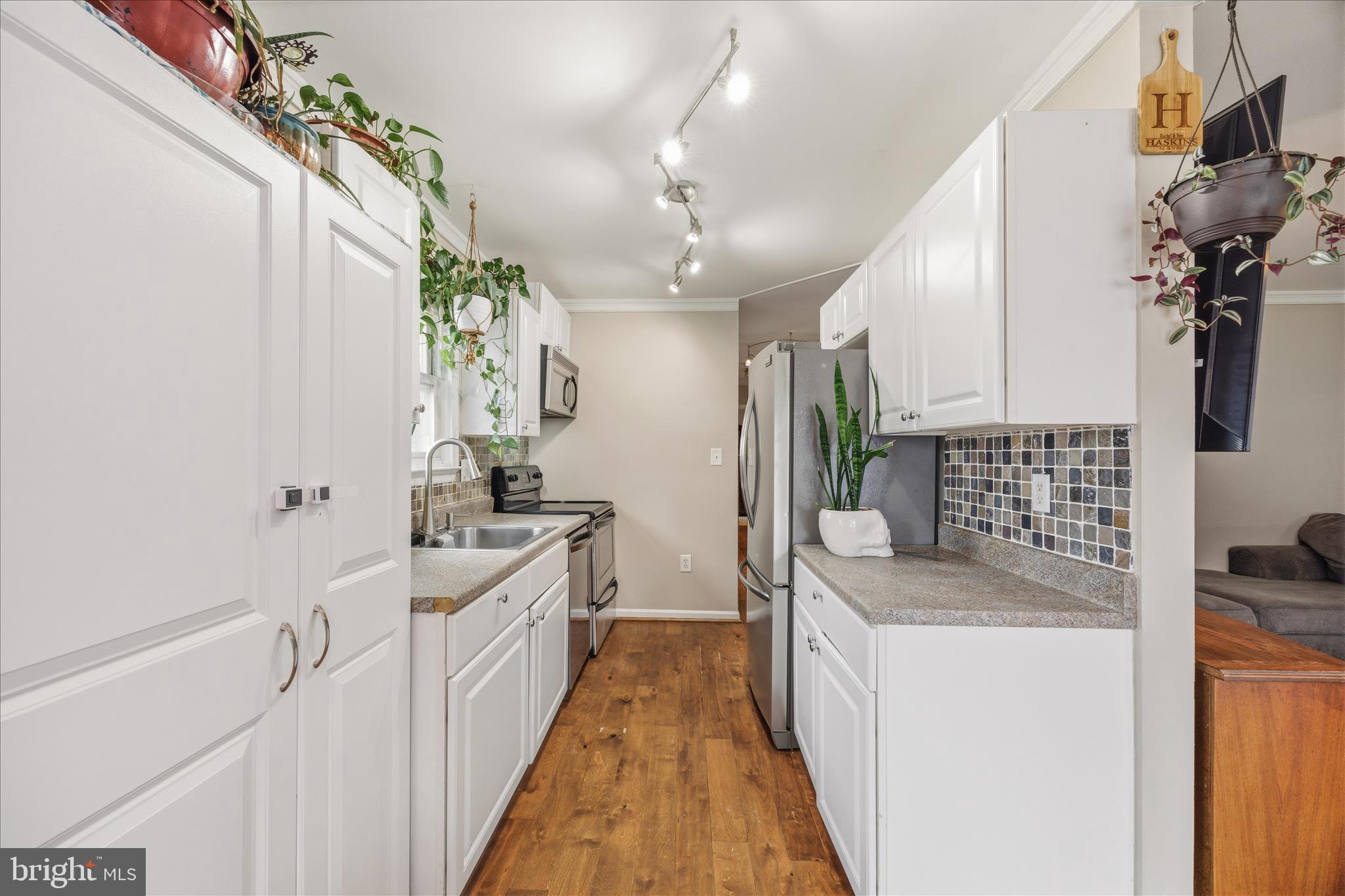 GLEN BURNIE HEIGHTS - Residential