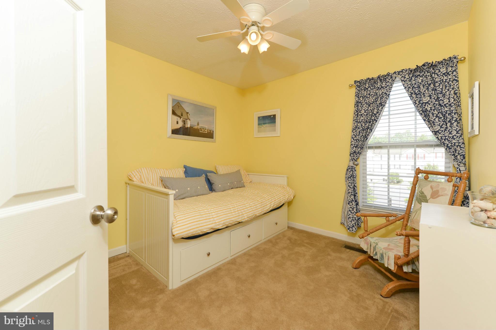 THE COURTS OF MALLORY - Residential