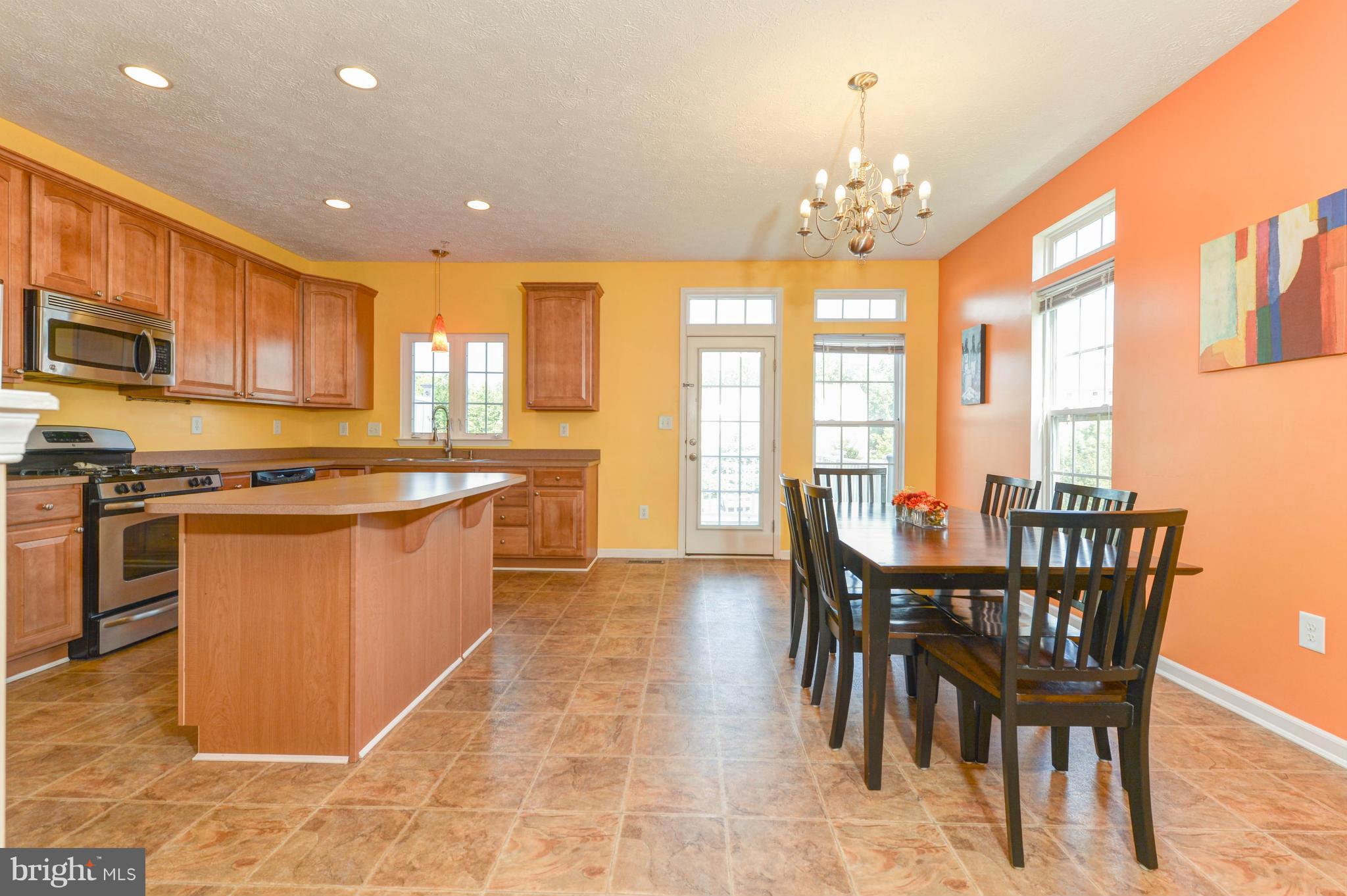 THE COURTS OF MALLORY - Residential