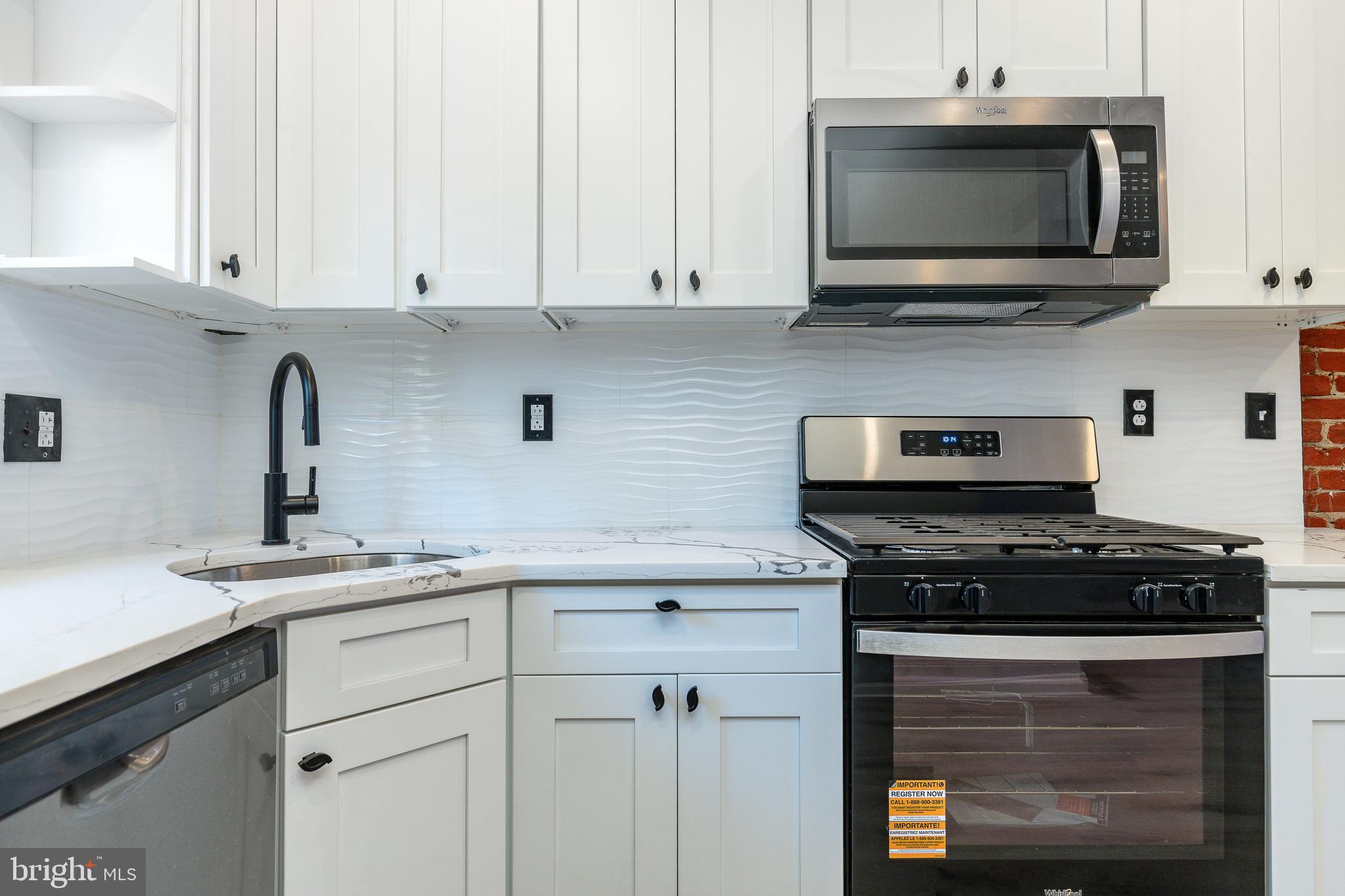 PORT RICHMOND - Residential