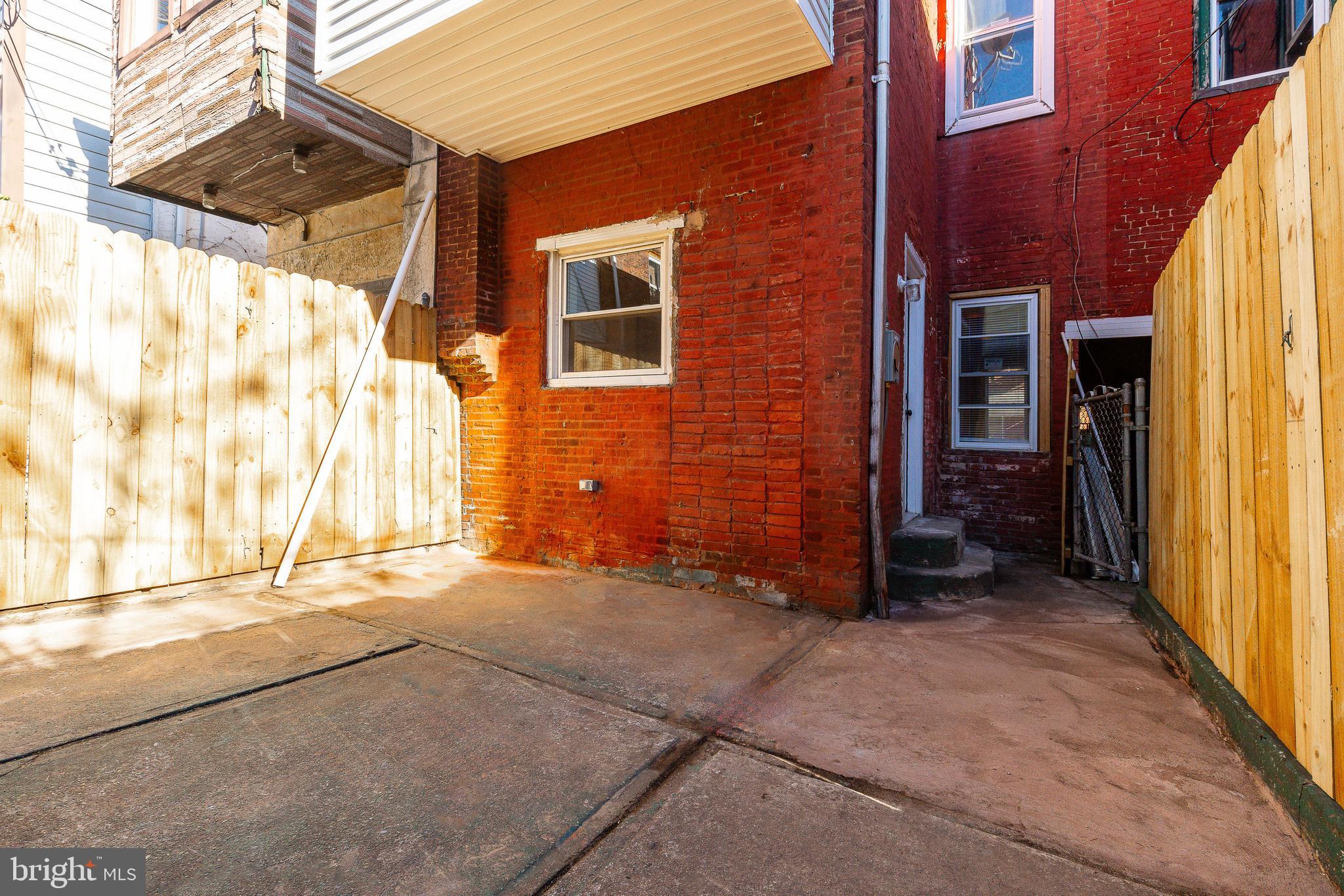 PORT RICHMOND - Residential