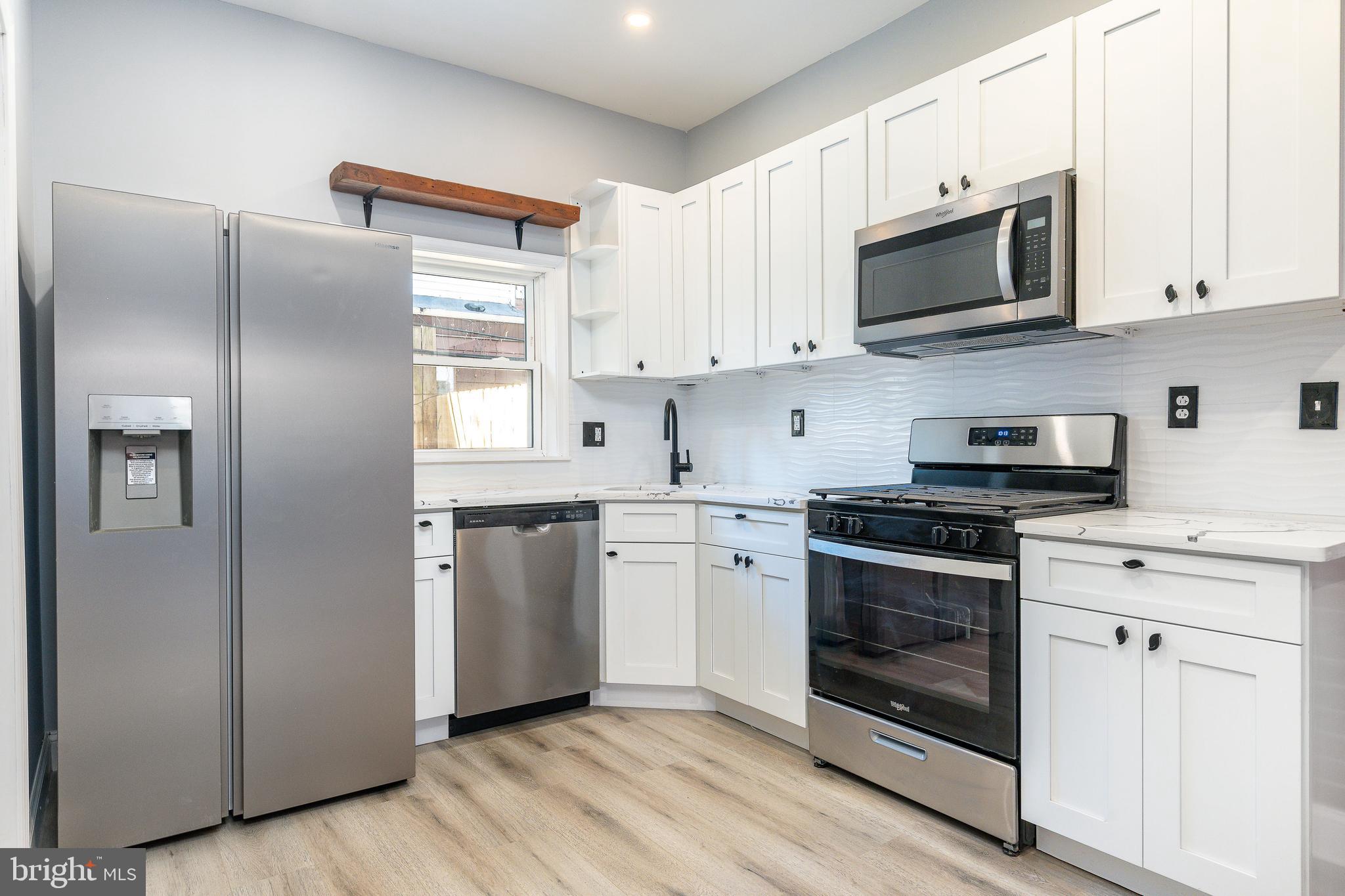 2058 E STELLA STREET