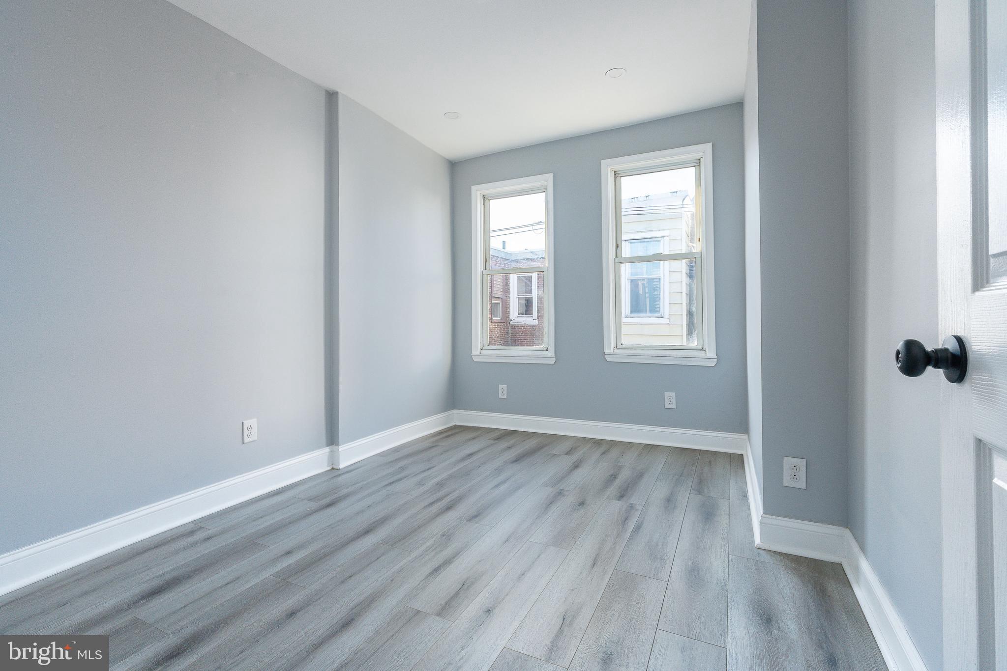 PORT RICHMOND - Residential