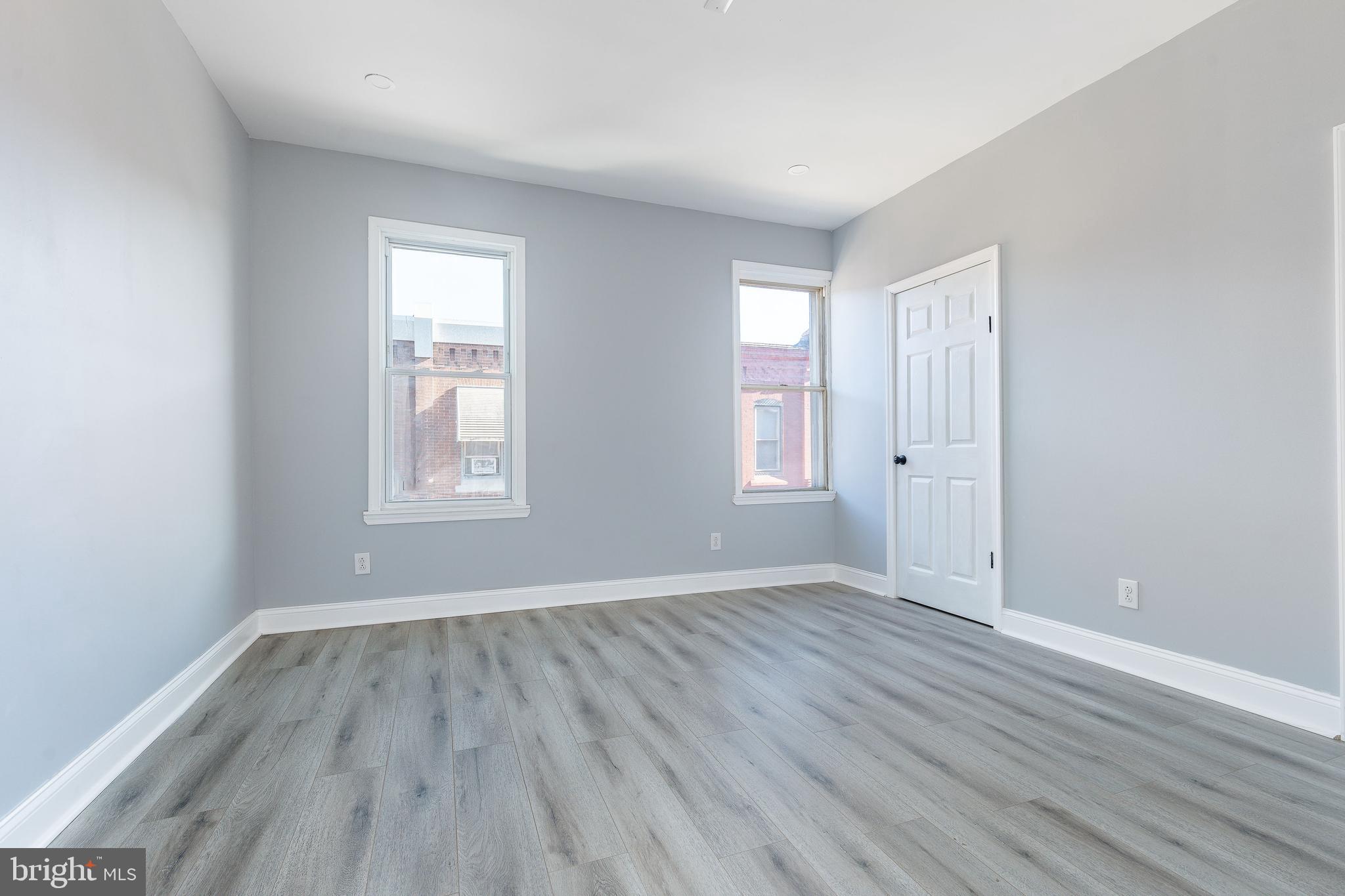 PORT RICHMOND - Residential