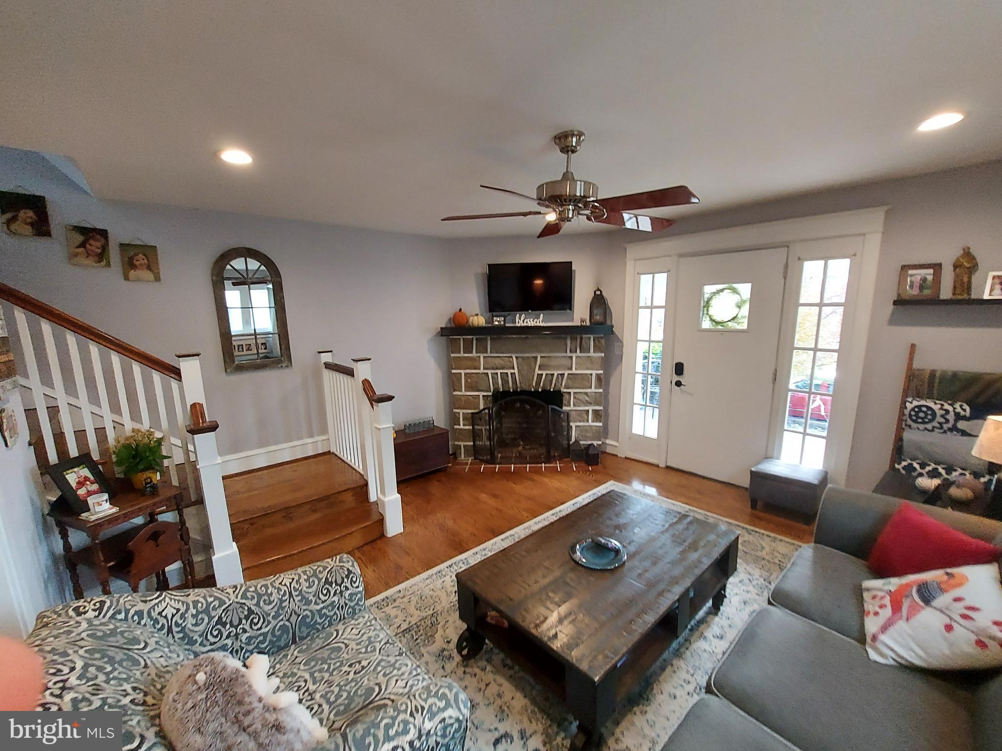 ADMORE - Residential