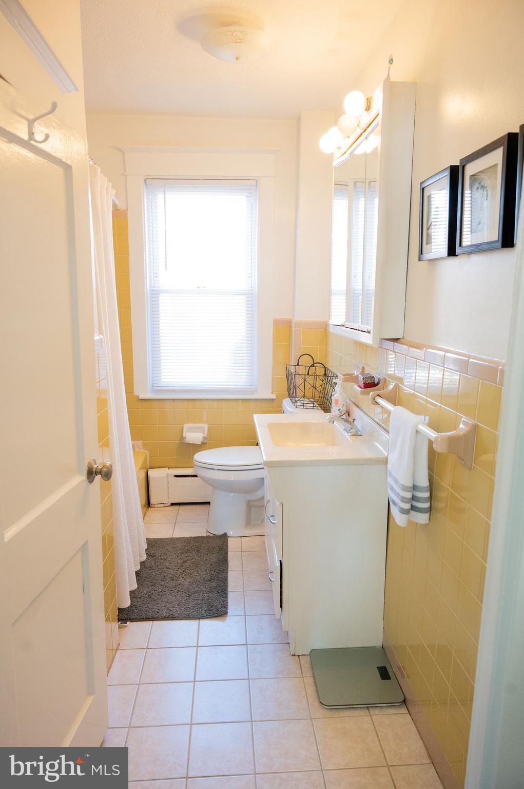 ADMORE - Residential