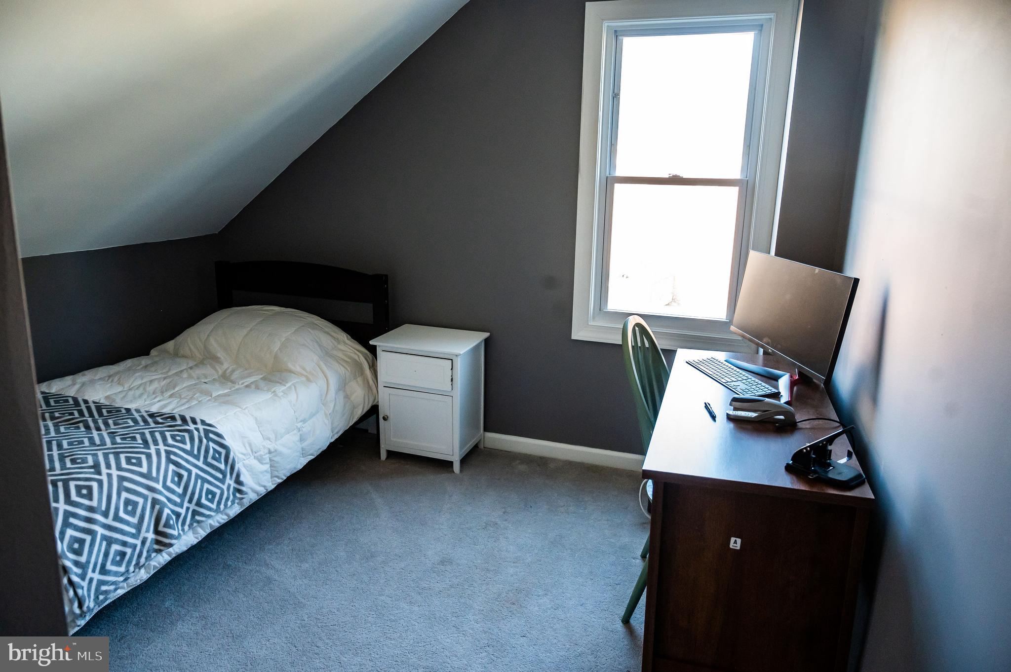 ADMORE - Residential