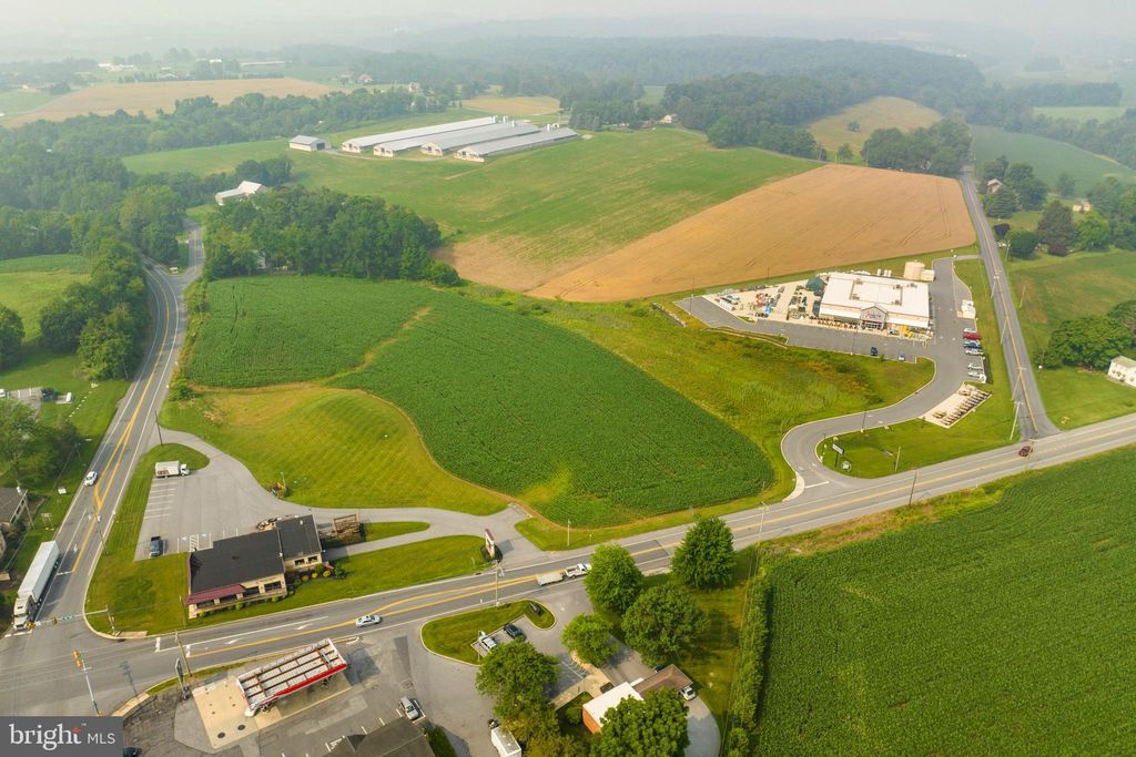 Photo of 50 W 28th Division Highway, LITITZ, PA 17543 (MLS # PALA2073906)