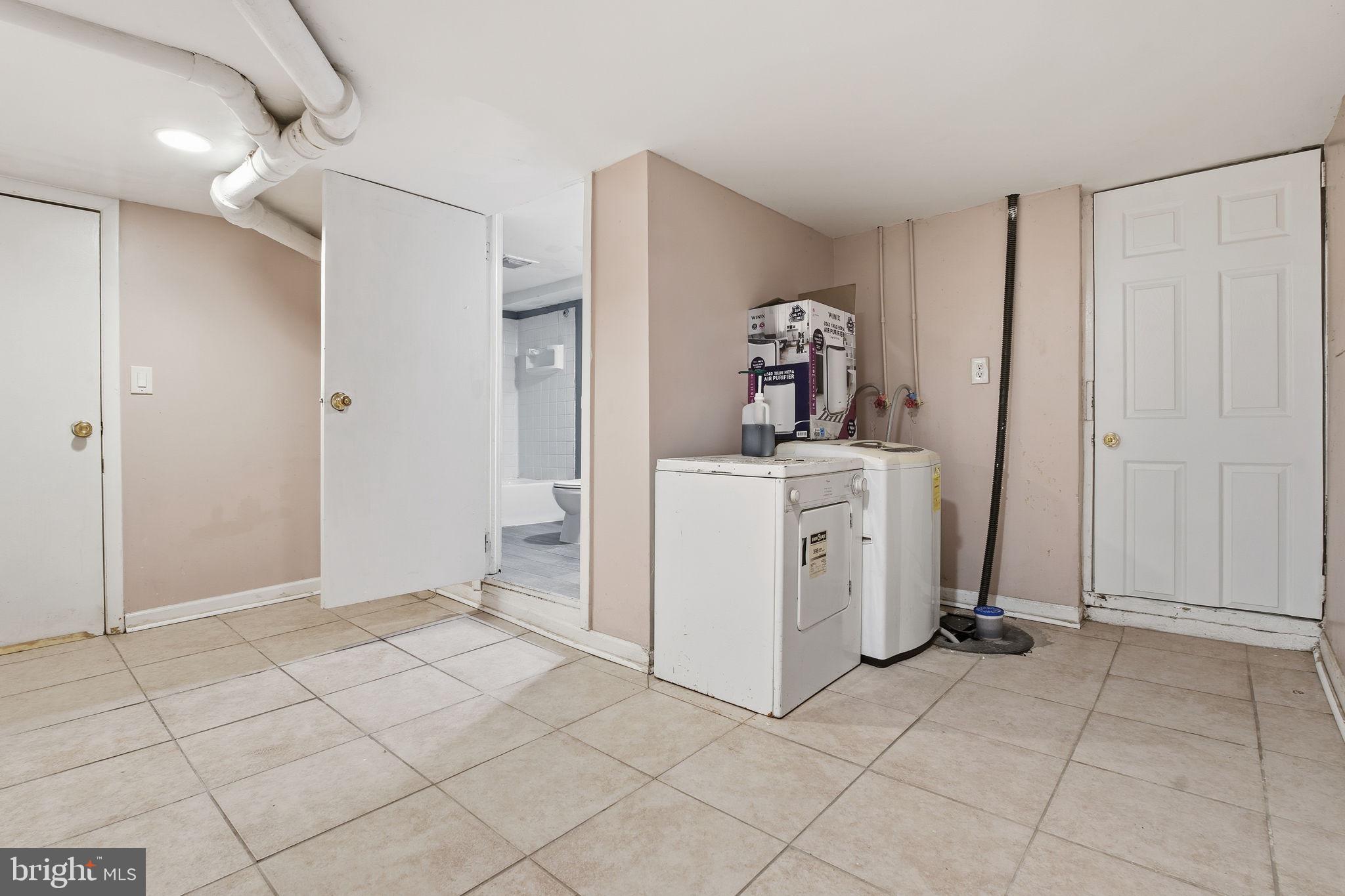 BALTIMORE HIGHLANDS - Residential Income