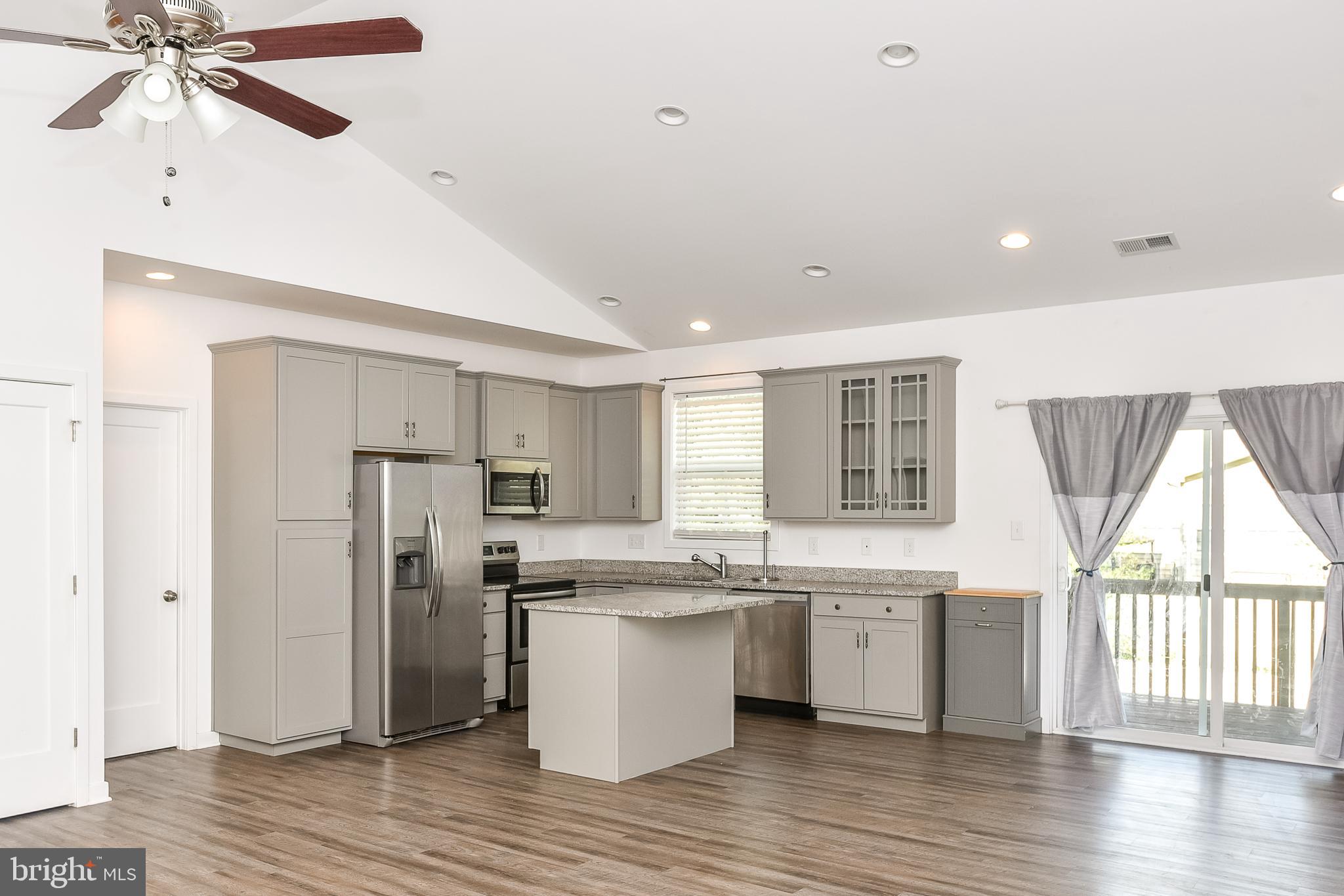 PRINCETON SHOALS - Residential