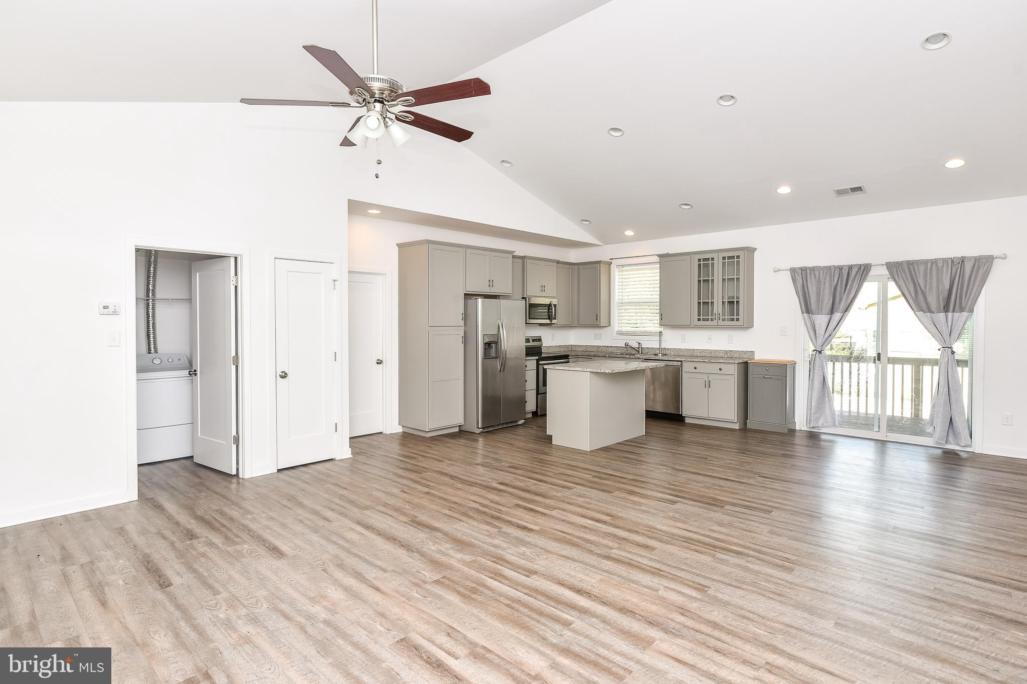 PRINCETON SHOALS - Residential